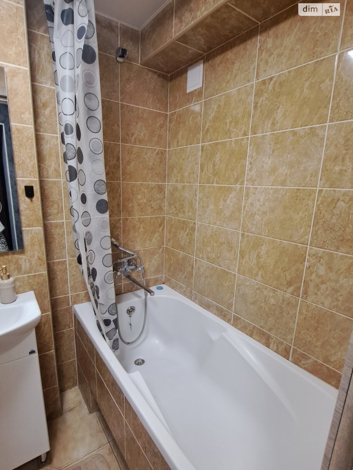 однокімнатна квартира в Хмельницькому, район Центр, на вул. Володимирська 110 в довготривалу оренду помісячно фото 1