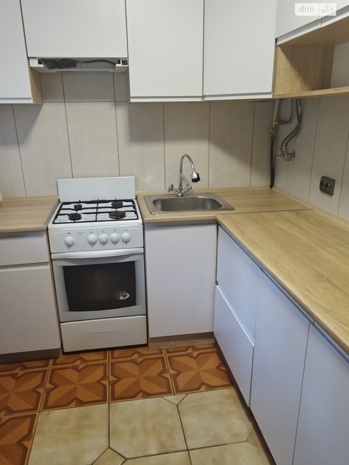 однокімнатна квартира в Хмельницькому, район Центр, на вул. Володимирська 110 в довготривалу оренду помісячно фото 1