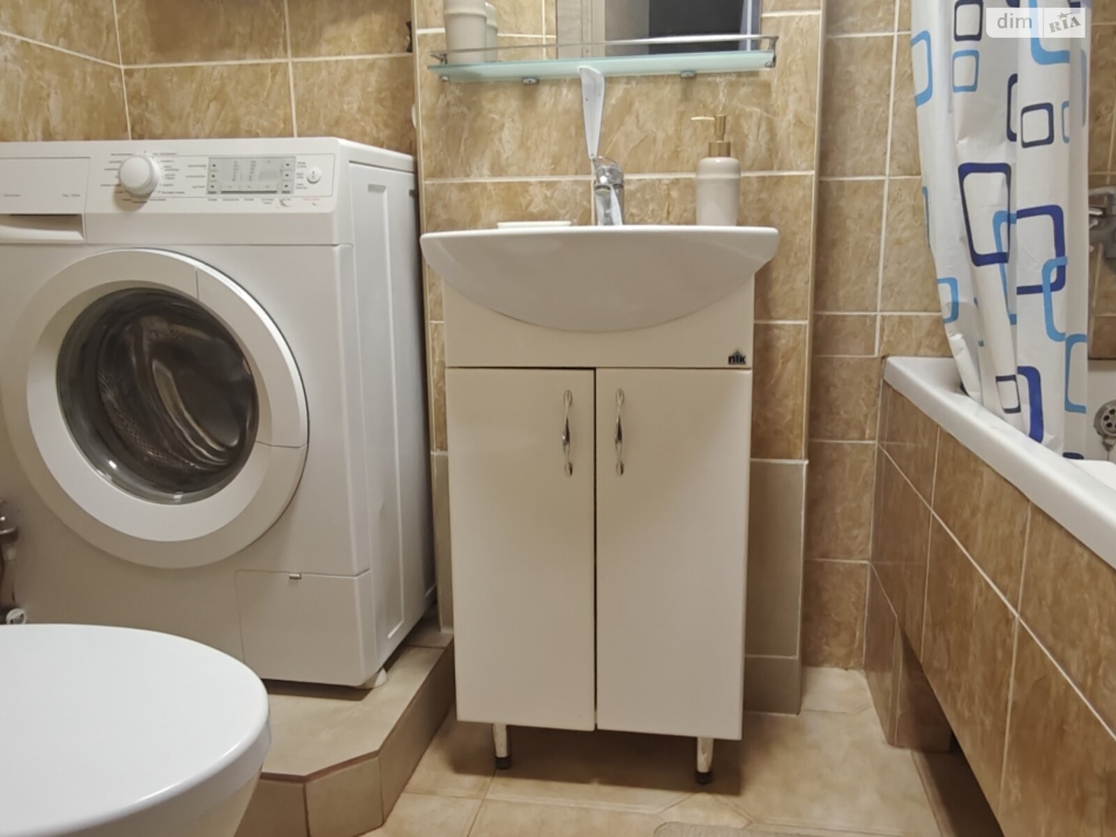 однокімнатна квартира в Хмельницькому, район Центр, на вул. Володимирська 110 в довготривалу оренду помісячно фото 1