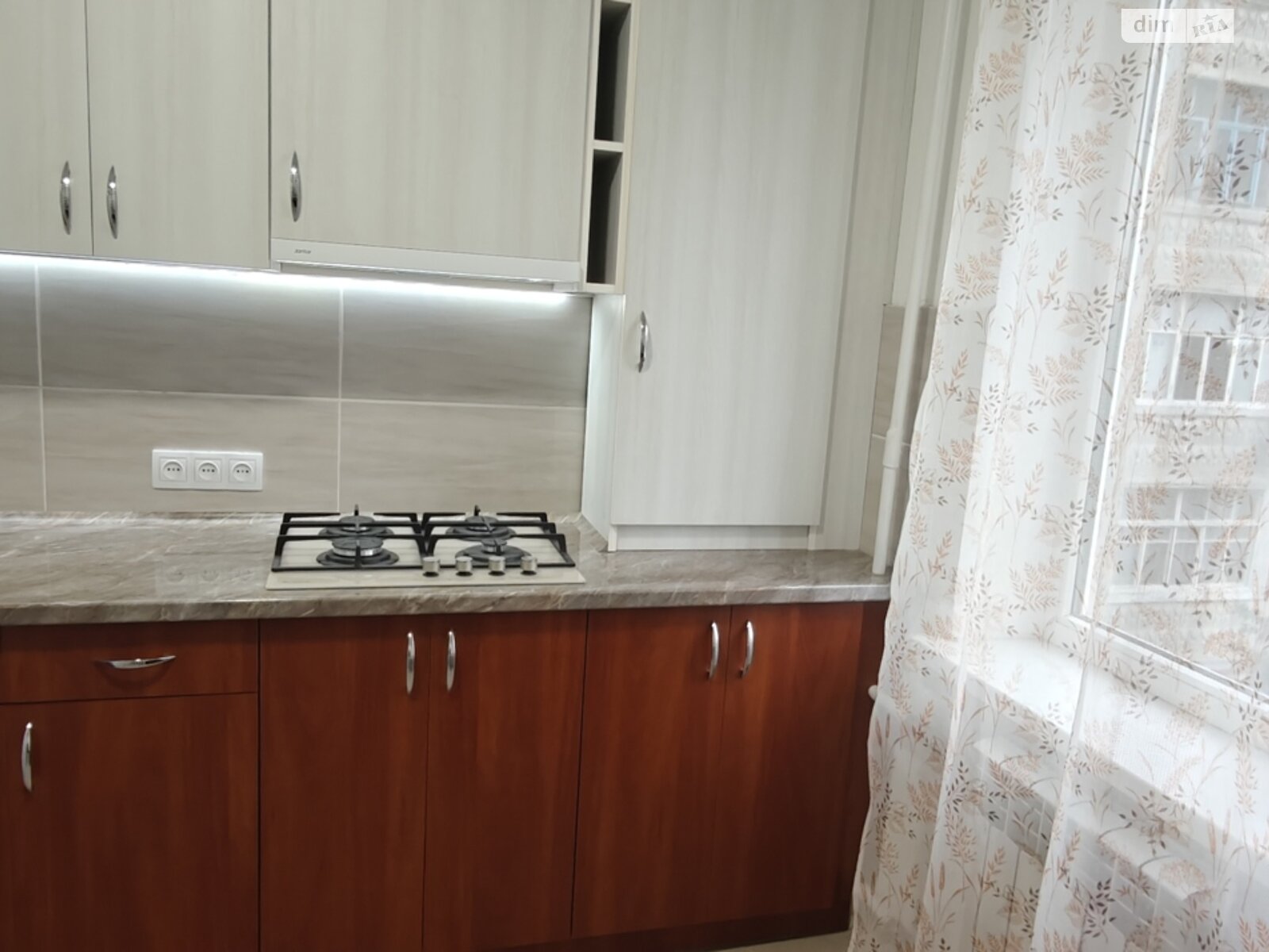 двокімнатна квартира в Хмельницькому, район Центр, на вул. Завадського в довготривалу оренду помісячно фото 1 двокімнатна квартира в Хмельницькому, район Центр, на вул. Завадського в довготривалу оренду помісячно фото 1