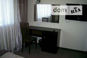 трехкомнатная квартира с мебелью в Хмельницком, в аренду на долгий срок помесячно фото 1