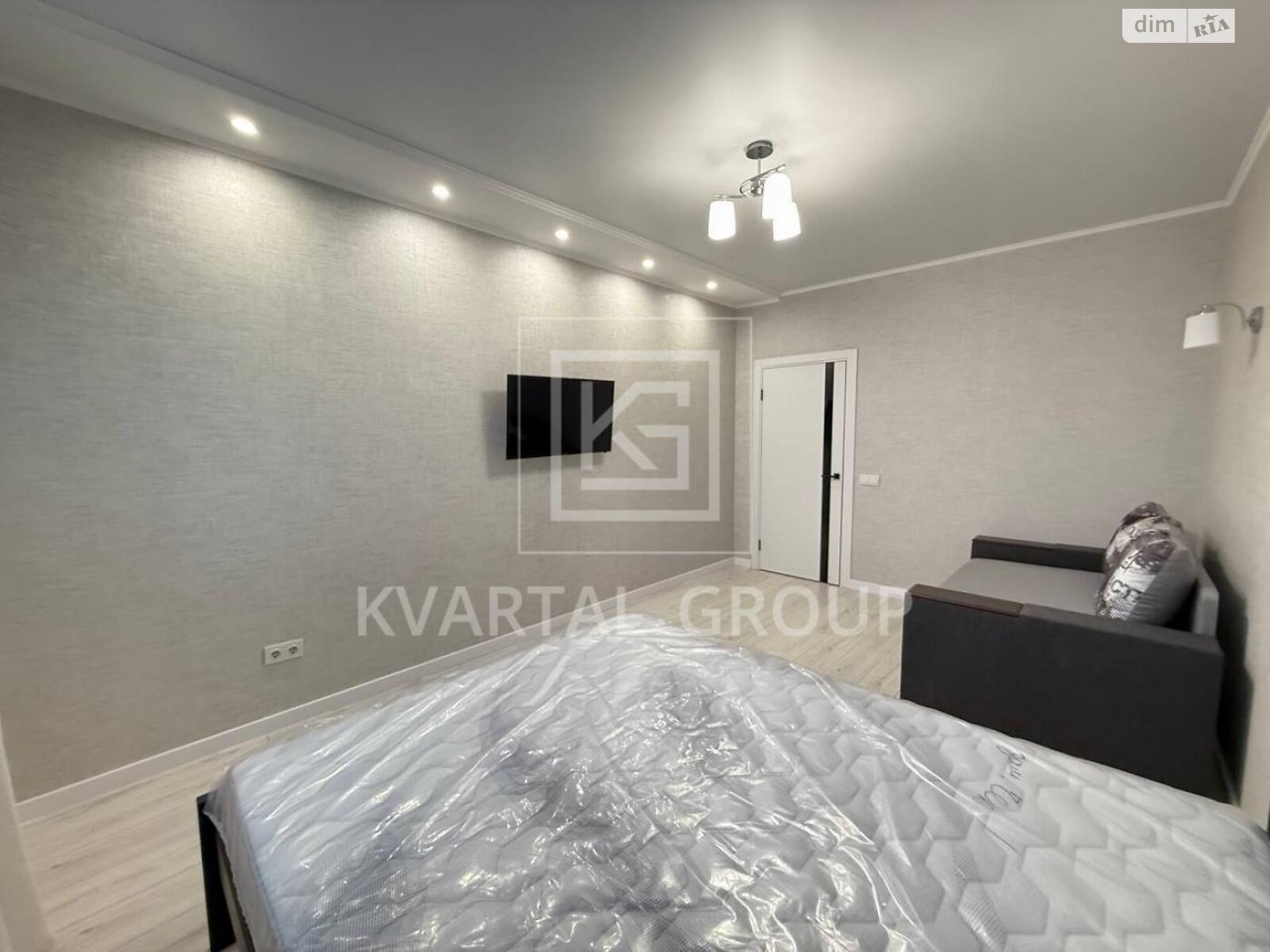 однокомнатная квартира в Ирпене, район Ирпень, на ул. Демьяна Попова 26 в аренду на долгий срок помесячно фото 1