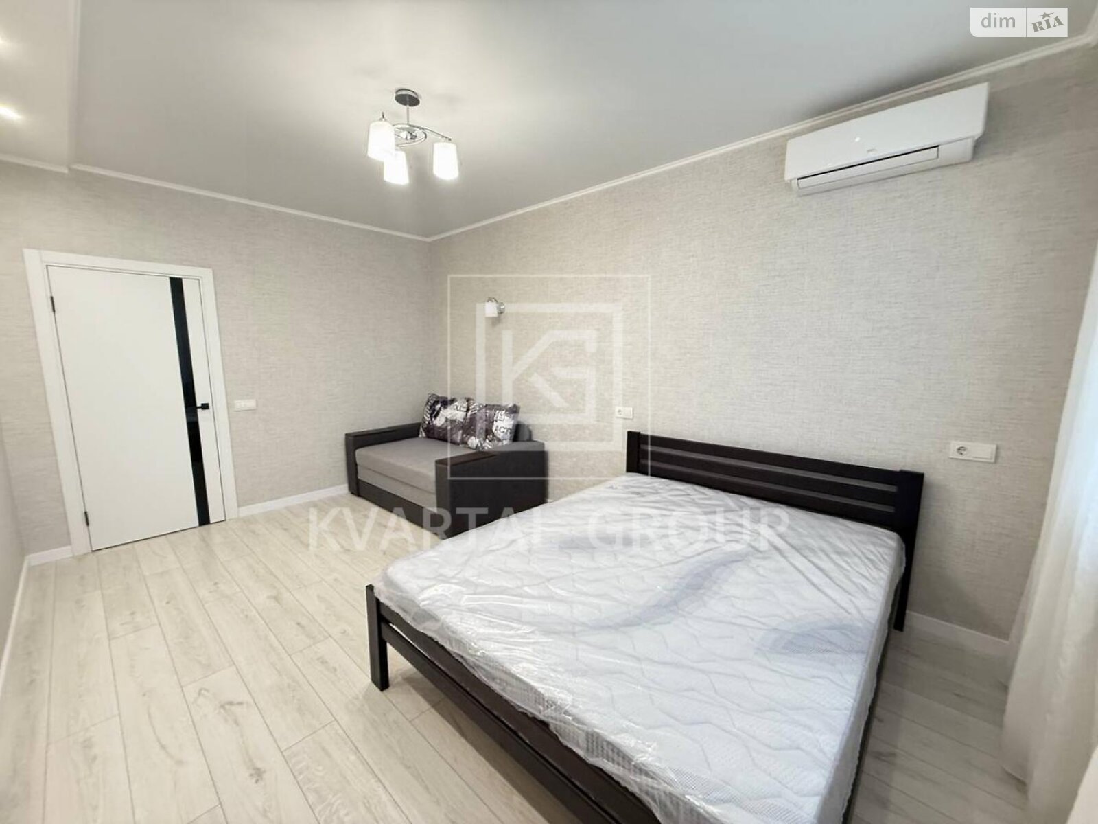 однокомнатная квартира в Ирпене, район Ирпень, на ул. Демьяна Попова 26 в аренду на долгий срок помесячно фото 1