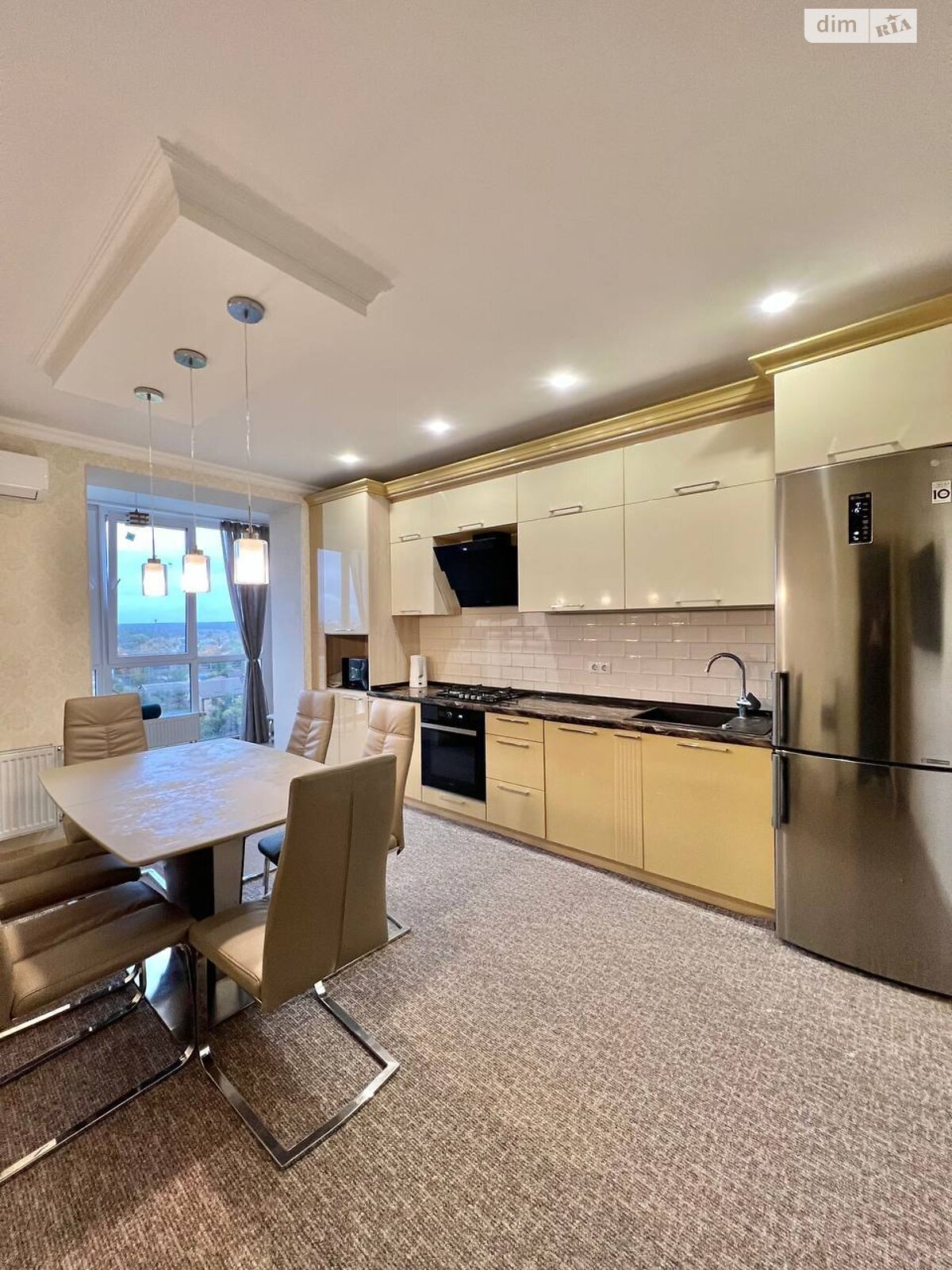 трехкомнатная квартира в Ирпене, район Ирпень, на ул. Матвея Донцова 15 в аренду на долгий срок помесячно фото 1 трехкомнатная квартира в Ирпене, район Ирпень, на ул. Матвея Донцова 15 в аренду на долгий срок помесячно фото 1