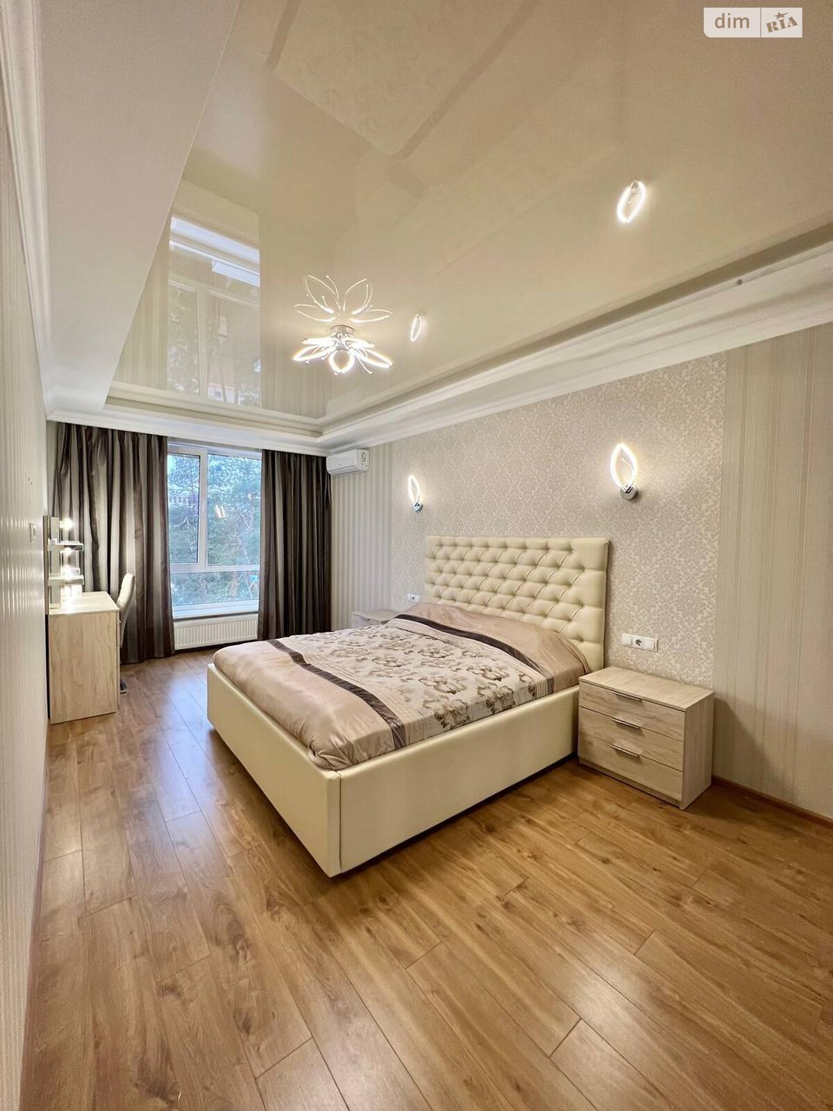 трехкомнатная квартира в Ирпене, район Ирпень, на ул. Матвея Донцова 15 в аренду на долгий срок помесячно фото 1 трехкомнатная квартира в Ирпене, район Ирпень, на ул. Матвея Донцова 15 в аренду на долгий срок помесячно фото 1