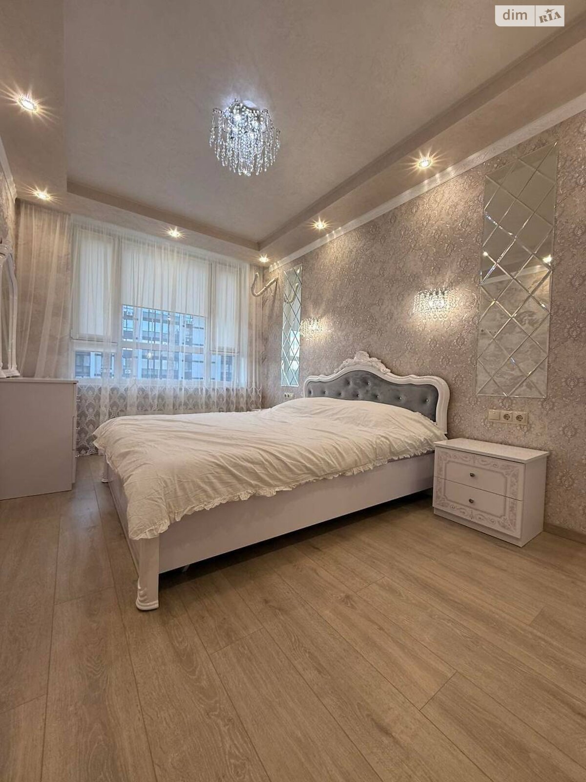 двухкомнатная квартира в Ирпене, район Ирпень, на ул. Университетская 3/2 в аренду на долгий срок помесячно фото 1 двухкомнатная квартира в Ирпене, район Ирпень, на ул. Университетская 3/2 в аренду на долгий срок помесячно фото 1