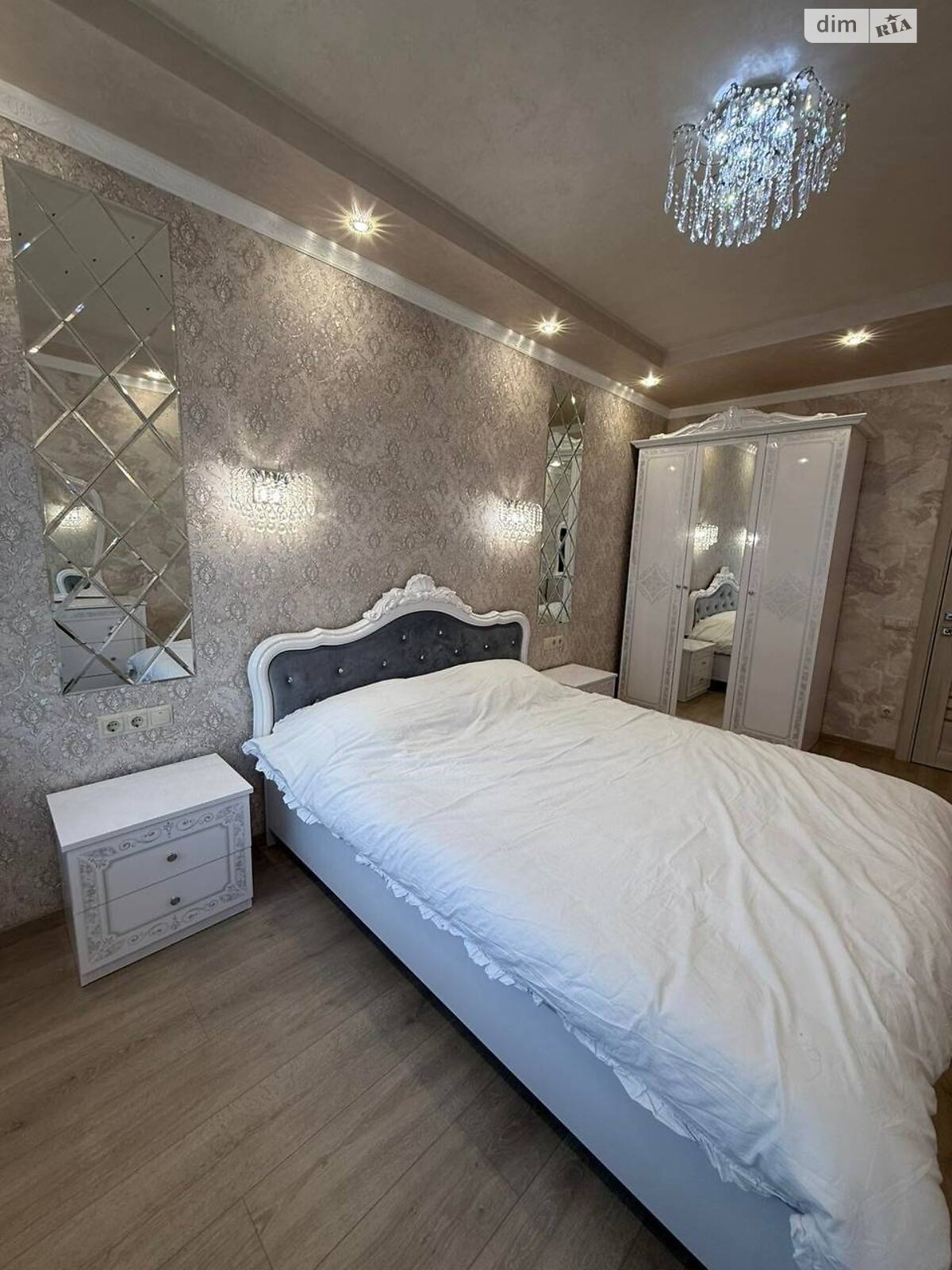 двухкомнатная квартира в Ирпене, район Ирпень, на ул. Университетская 3/2 в аренду на долгий срок помесячно фото 1 двухкомнатная квартира в Ирпене, район Ирпень, на ул. Университетская 3/2 в аренду на долгий срок помесячно фото 1