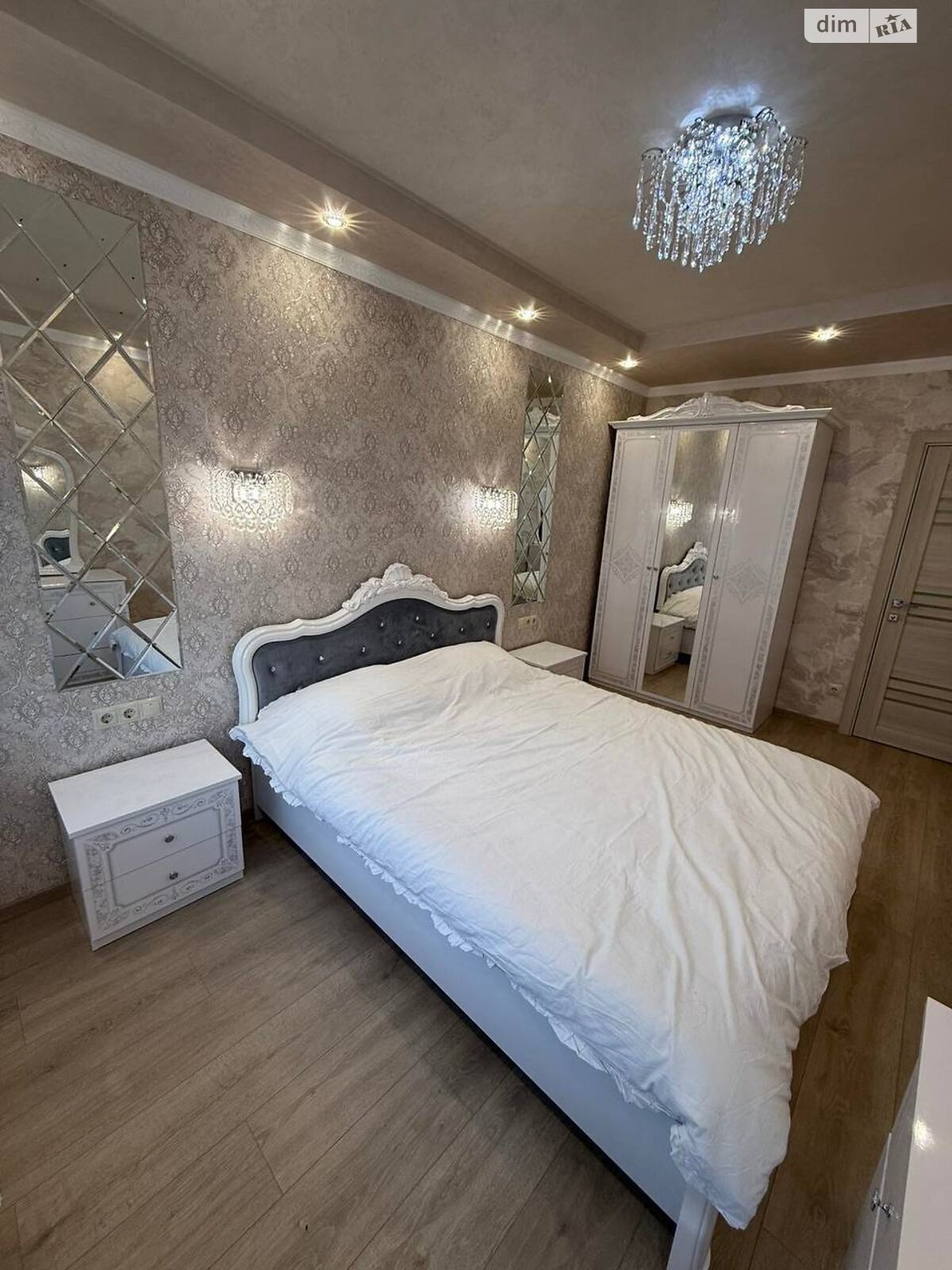 двухкомнатная квартира в Ирпене, район Ирпень, на ул. Университетская 3/2 в аренду на долгий срок помесячно фото 1 двухкомнатная квартира в Ирпене, район Ирпень, на ул. Университетская 3/2 в аренду на долгий срок помесячно фото 1