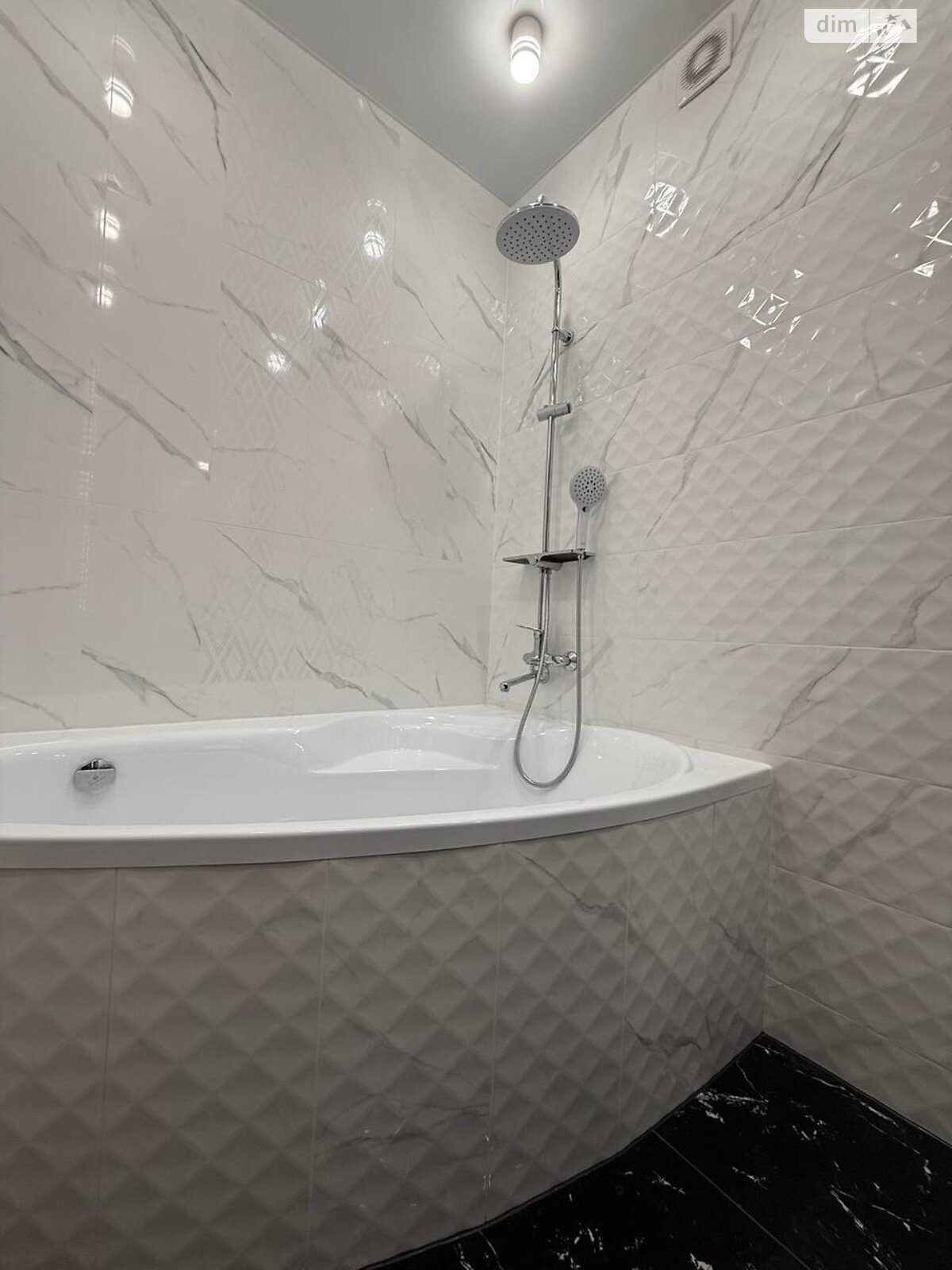 двухкомнатная квартира в Ирпене, район Ирпень, на ул. Университетская 3/2 в аренду на долгий срок помесячно фото 1 двухкомнатная квартира в Ирпене, район Ирпень, на ул. Университетская 3/2 в аренду на долгий срок помесячно фото 1