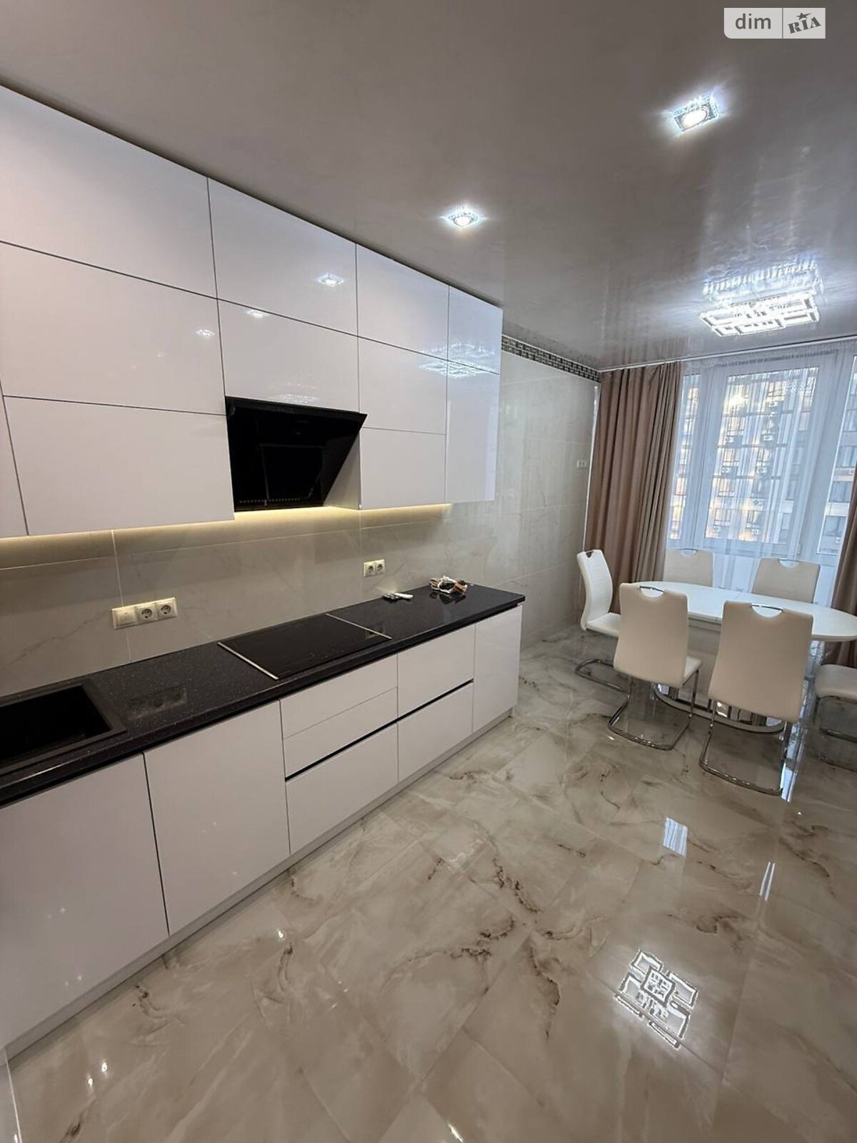 двухкомнатная квартира в Ирпене, район Ирпень, на ул. Университетская 3/2 в аренду на долгий срок помесячно фото 1 двухкомнатная квартира в Ирпене, район Ирпень, на ул. Университетская 3/2 в аренду на долгий срок помесячно фото 1