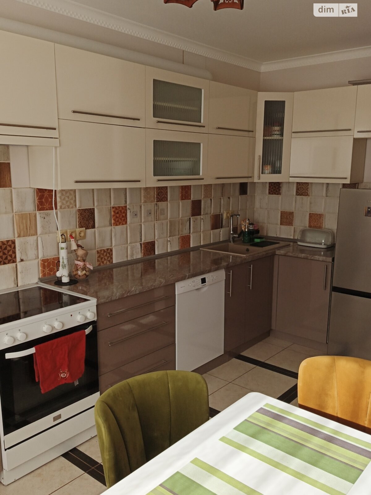 трикімнатна квартира в Івано-Франківську, район Арсенал, на вул. Національної Гвардії 14М в довготривалу оренду помісячно фото 1