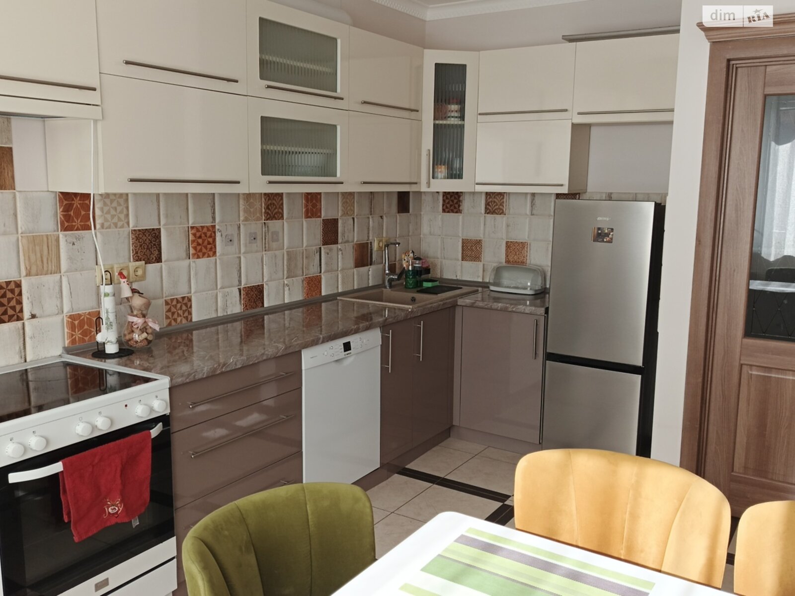 трикімнатна квартира в Івано-Франківську, район Арсенал, на вул. Національної Гвардії 14М в довготривалу оренду помісячно фото 1