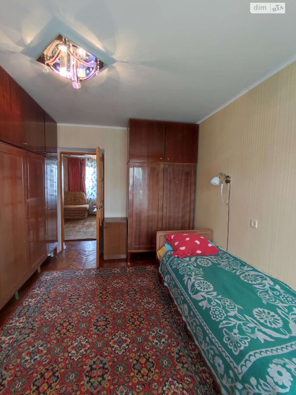 трикімнатна квартира в Івано-Франківську, район Арсенал, на вул. В’ячеслава Чорновола 115 в довготривалу оренду помісячно фото 1