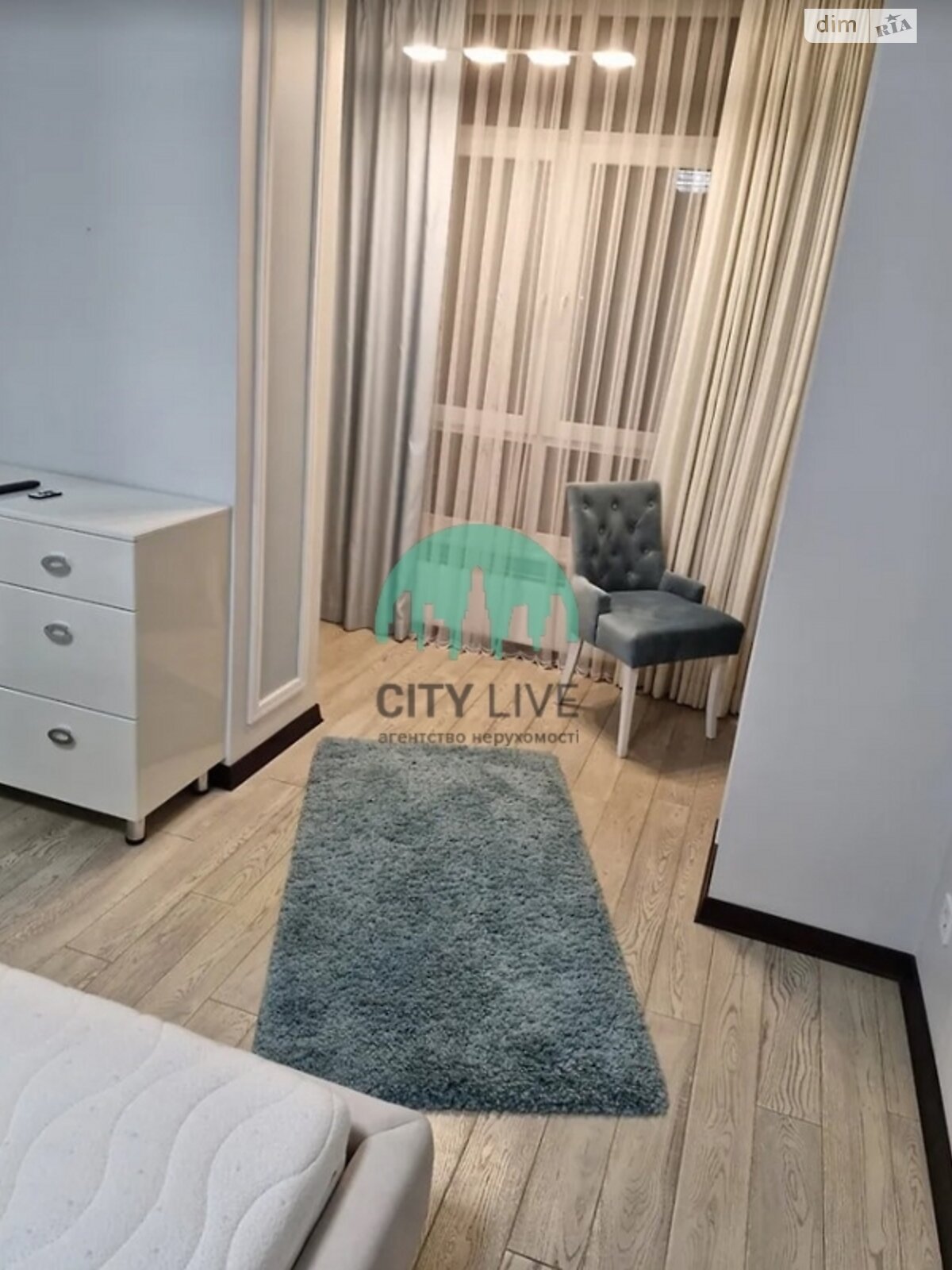 трехкомнатная квартира в Ивано-Франковске, район Бам, на ул. Довженко А. 23А в аренду на долгий срок помесячно фото 1 трехкомнатная квартира в Ивано-Франковске, район Бам, на ул. Довженко А. 23А в аренду на долгий срок помесячно фото 1