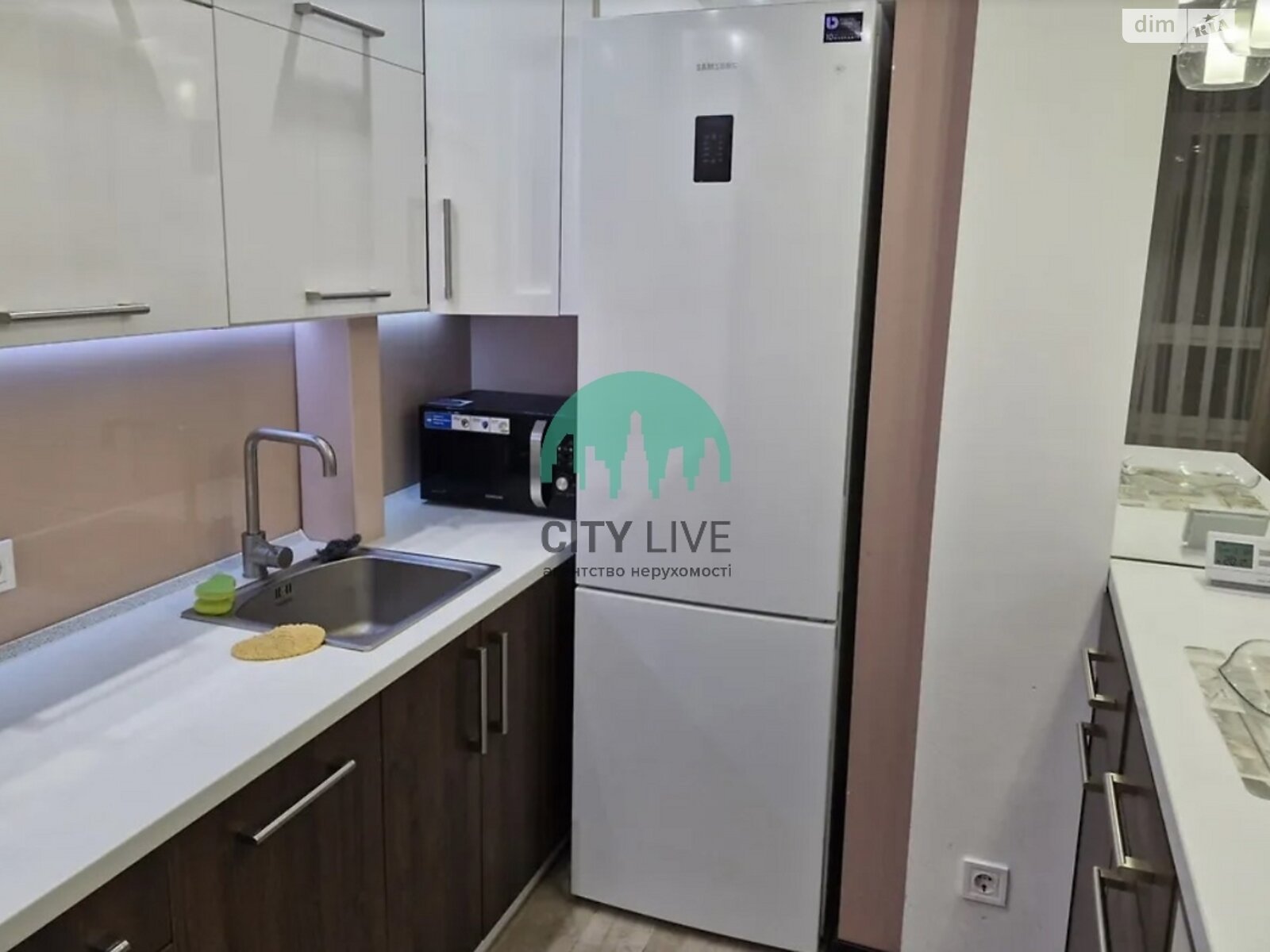 трехкомнатная квартира в Ивано-Франковске, район Бам, на ул. Довженко А. 23А в аренду на долгий срок помесячно фото 1 трехкомнатная квартира в Ивано-Франковске, район Бам, на ул. Довженко А. 23А в аренду на долгий срок помесячно фото 1