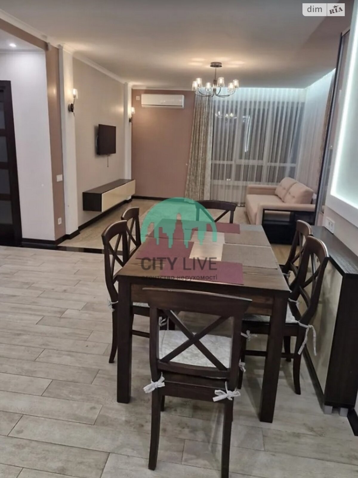 трехкомнатная квартира в Ивано-Франковске, район Бам, на ул. Довженко А. 23А в аренду на долгий срок помесячно фото 1 трехкомнатная квартира в Ивано-Франковске, район Бам, на ул. Довженко А. 23А в аренду на долгий срок помесячно фото 1