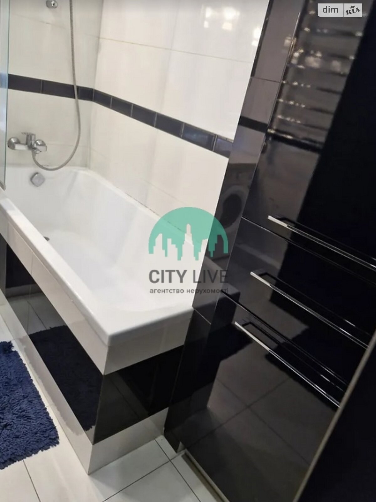 трехкомнатная квартира в Ивано-Франковске, район Бам, на ул. Довженко А. 23А в аренду на долгий срок помесячно фото 1 трехкомнатная квартира в Ивано-Франковске, район Бам, на ул. Довженко А. 23А в аренду на долгий срок помесячно фото 1