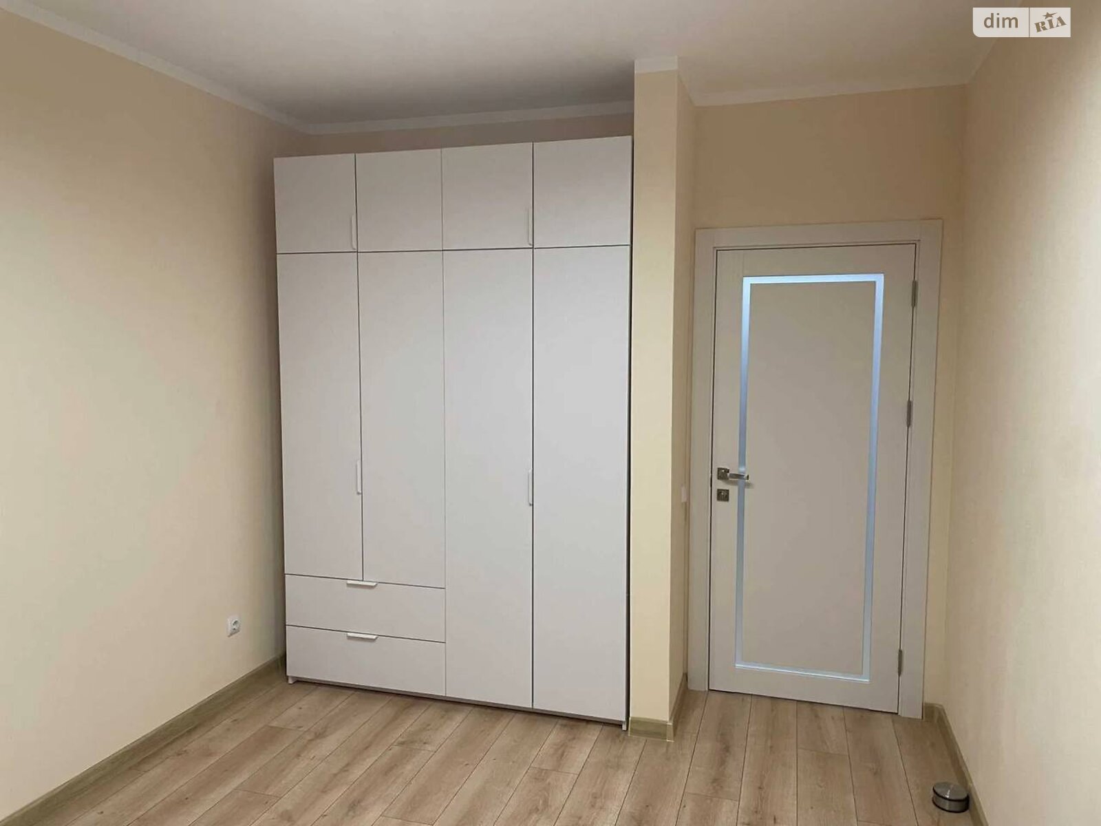 трехкомнатная квартира в Ивано-Франковске, район Центр, на ул. Приозерная в аренду на долгий срок помесячно фото 1 трехкомнатная квартира в Ивано-Франковске, район Центр, на ул. Приозерная в аренду на долгий срок помесячно фото 1