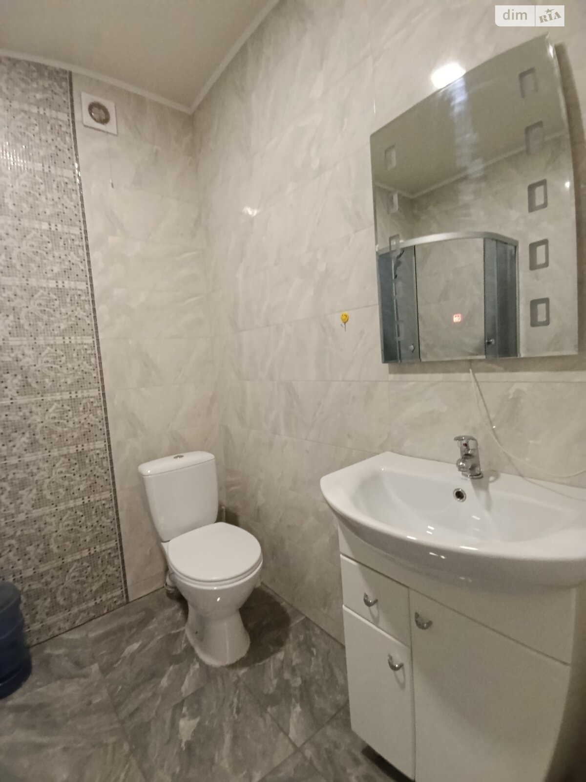 однокімнатна квартира в Івано-Франківську, район Бам, на вул. Приозерна 30 в довготривалу оренду помісячно фото 1 однокімнатна квартира в Івано-Франківську, район Бам, на вул. Приозерна 30 в довготривалу оренду помісячно фото 1