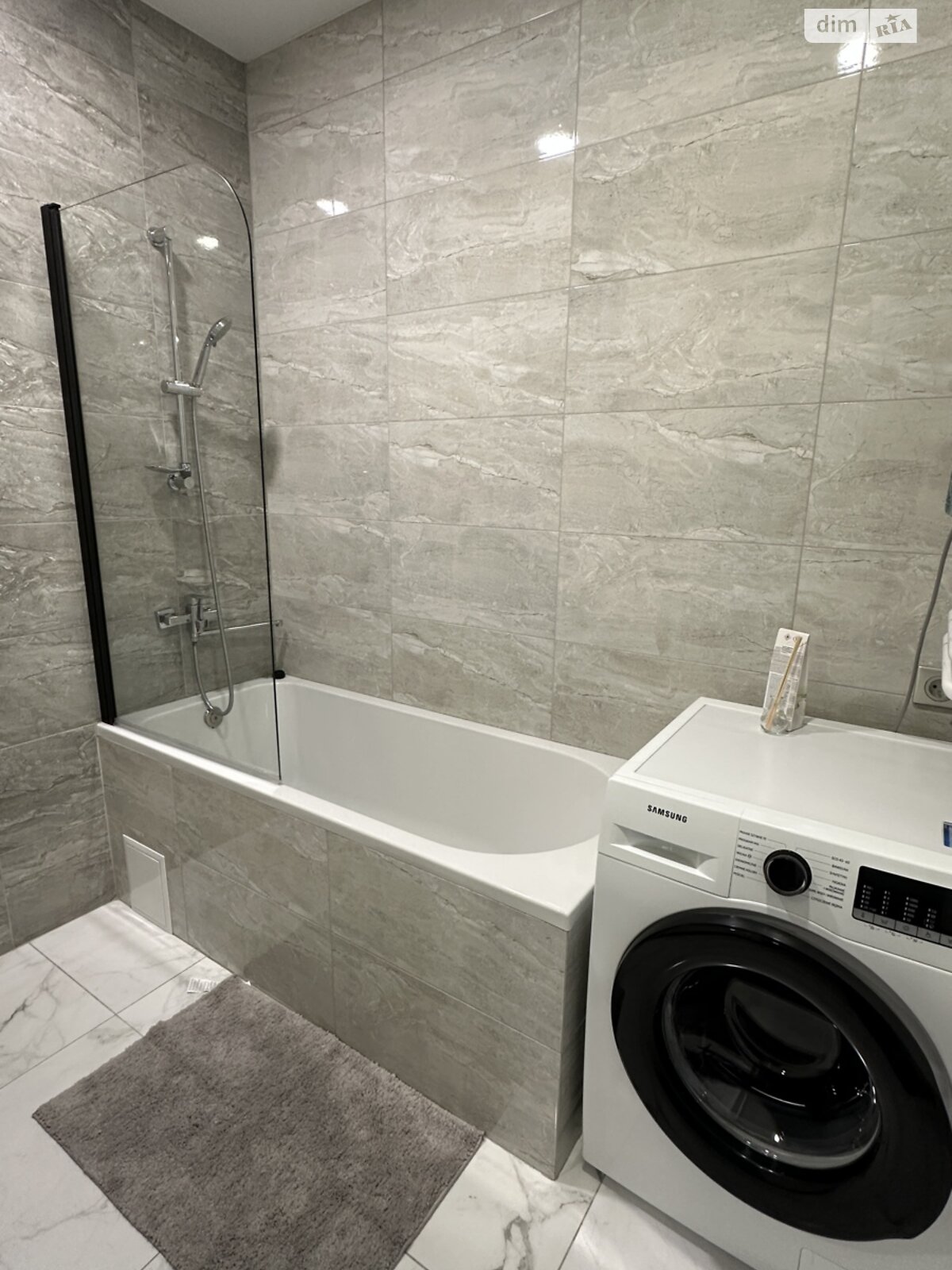 однокомнатная квартира в Ивано-Франковске, район Братья, на ул. Героев Николаева 129А корпус 10, кв. 63 в аренду на долгий срок помесячно фото 1 однокомнатная квартира в Ивано-Франковске, район Братья, на ул. Героев Николаева 129А корпус 10, кв. 63 в аренду на долгий срок помесячно фото 1