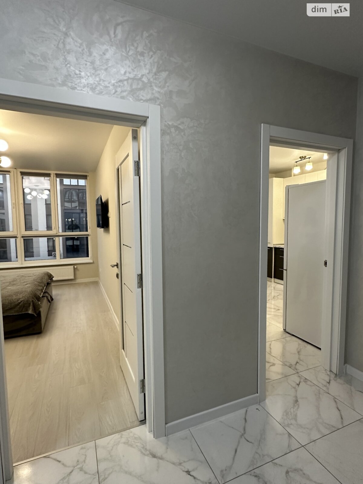 однокомнатная квартира в Ивано-Франковске, район Братья, на ул. Героев Николаева 129А корпус 10, кв. 63 в аренду на долгий срок помесячно фото 1 однокомнатная квартира в Ивано-Франковске, район Братья, на ул. Героев Николаева 129А корпус 10, кв. 63 в аренду на долгий срок помесячно фото 1