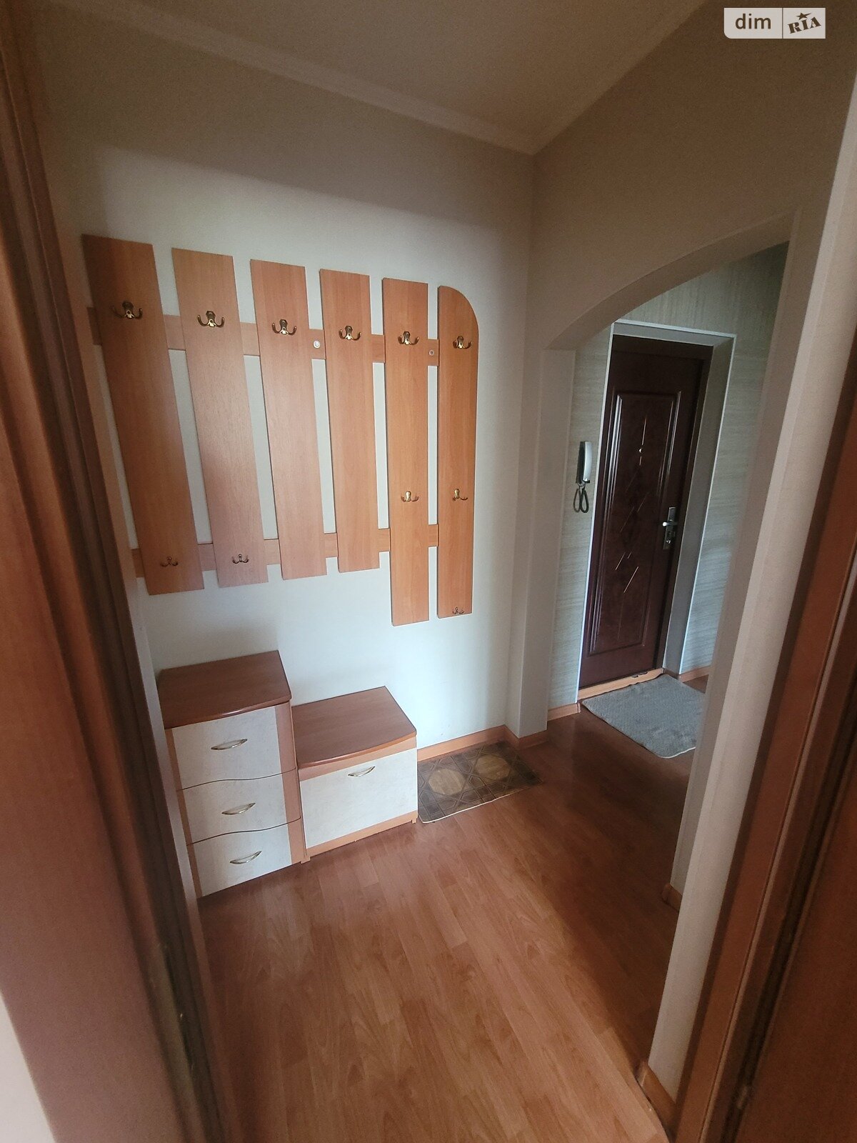 однокімнатна квартира з ремонтом в Івано-Франківську, район Брати, на вул. Молодіжна 41 в довготривалу оренду помісячно фото 1 однокімнатна квартира з ремонтом в Івано-Франківську, район Брати, на вул. Молодіжна 41 в довготривалу оренду помісячно фото 1