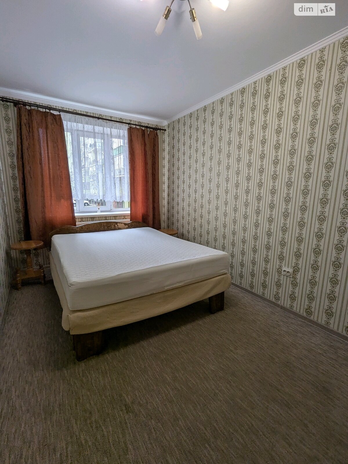 однокімнатна квартира в Івано-Франківську, на вул. Побутова 4 в довготривалу оренду помісячно фото 1 однокімнатна квартира в Івано-Франківську, на вул. Побутова 4 в довготривалу оренду помісячно фото 1