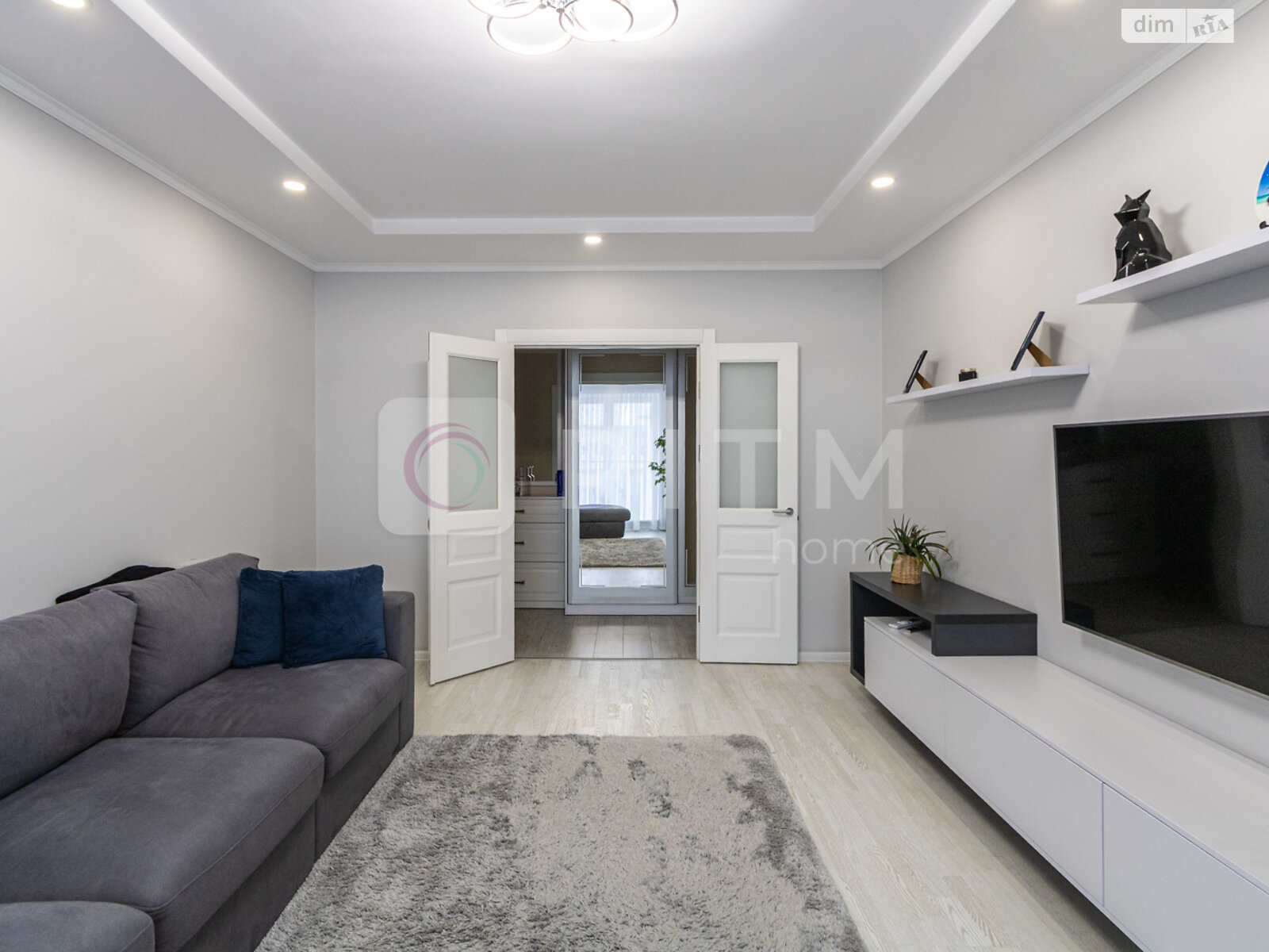 трехкомнатная квартира в Ивано-Франковске, на ул. Довженко А. 31 в аренду на долгий срок помесячно фото 1 трехкомнатная квартира в Ивано-Франковске, на ул. Довженко А. 31 в аренду на долгий срок помесячно фото 1