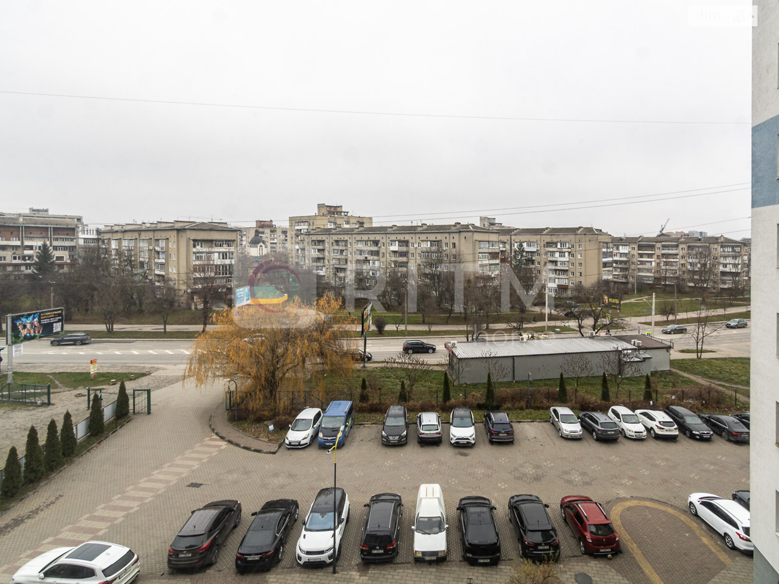 трехкомнатная квартира в Ивано-Франковске, на ул. Довженко А. 31 в аренду на долгий срок помесячно фото 1 трехкомнатная квартира в Ивано-Франковске, на ул. Довженко А. 31 в аренду на долгий срок помесячно фото 1