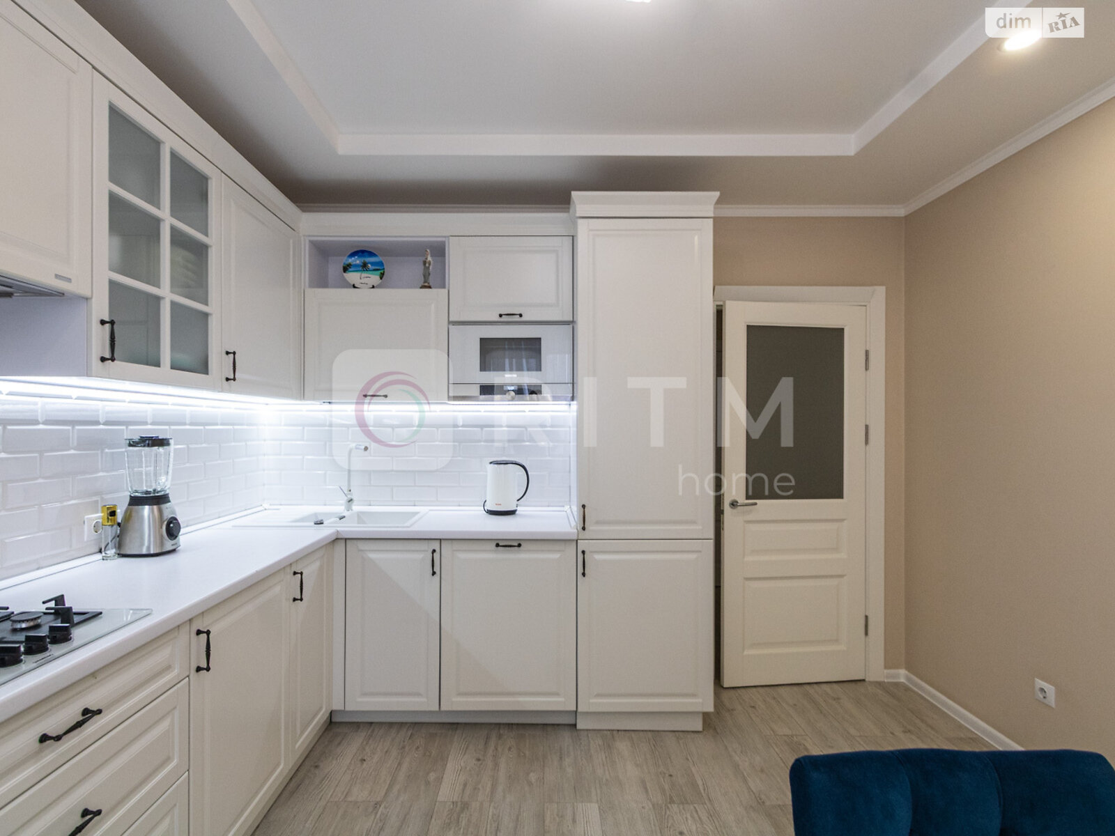 трехкомнатная квартира в Ивано-Франковске, на ул. Довженко А. 31 в аренду на долгий срок помесячно фото 1 трехкомнатная квартира в Ивано-Франковске, на ул. Довженко А. 31 в аренду на долгий срок помесячно фото 1