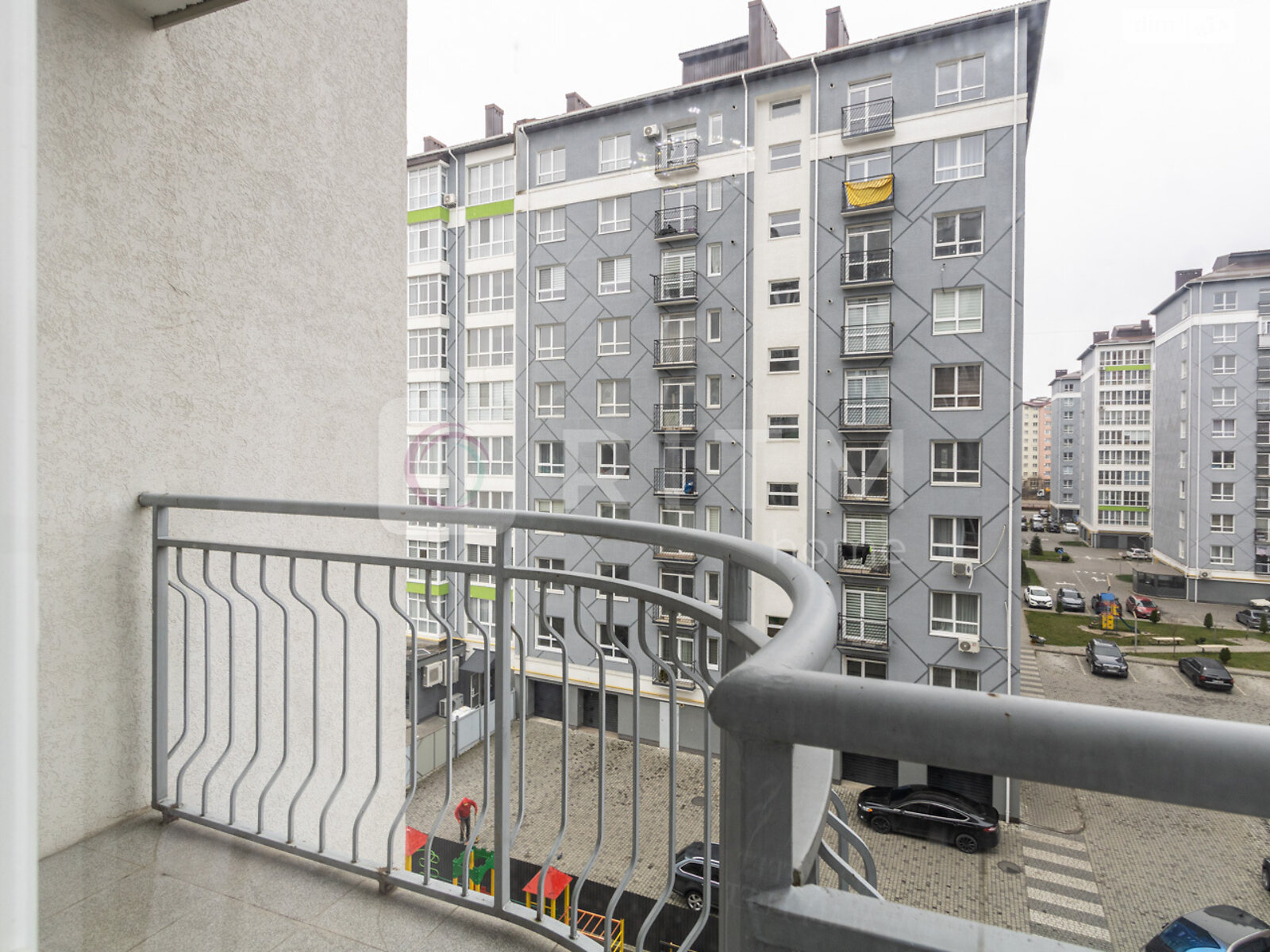 трехкомнатная квартира в Ивано-Франковске, на ул. Довженко А. 31 в аренду на долгий срок помесячно фото 1 трехкомнатная квартира в Ивано-Франковске, на ул. Довженко А. 31 в аренду на долгий срок помесячно фото 1