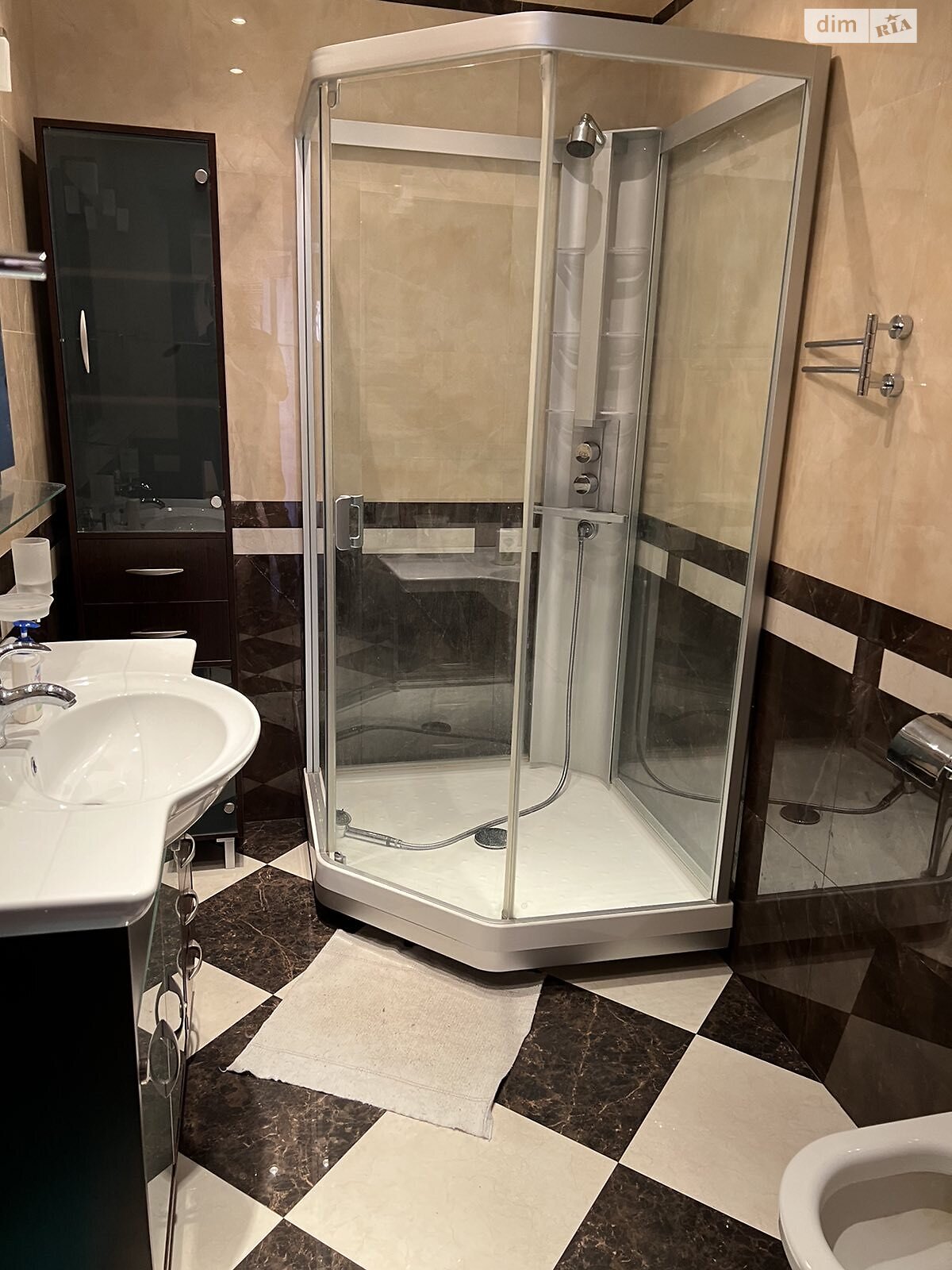 двухкомнатная квартира в Ивано-Франковске, на ул. Гетьмана Ивана Мазепы 126А в аренду на долгий срок помесячно фото 1 двухкомнатная квартира в Ивано-Франковске, на ул. Гетьмана Ивана Мазепы 126А в аренду на долгий срок помесячно фото 1