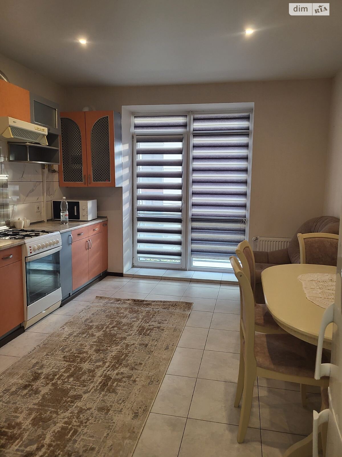 однокомнатная квартира в Ивано-Франковске, на ул. Гетьмана Ивана Мазепы 164 в аренду на долгий срок помесячно фото 1