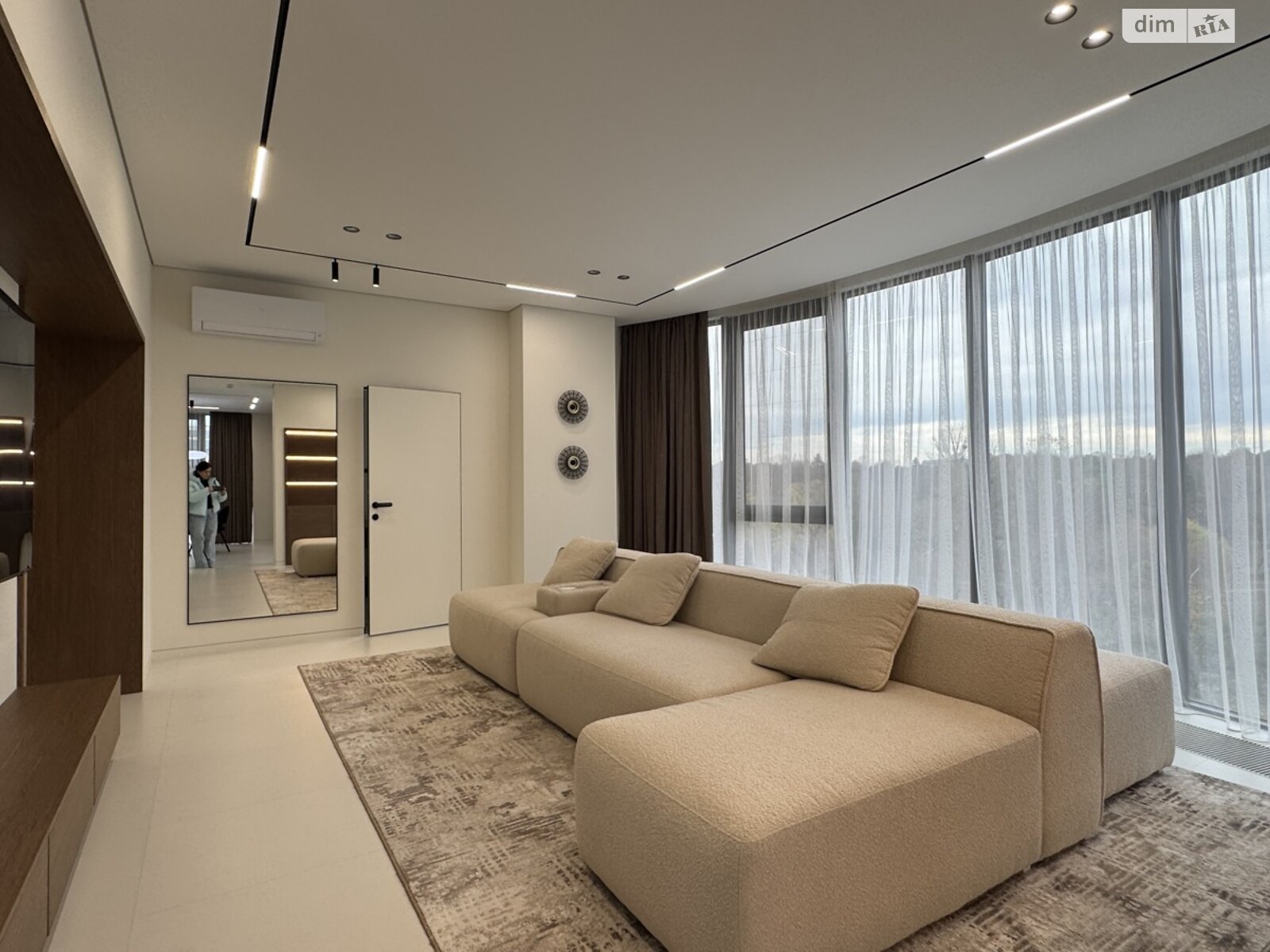 трехкомнатная квартира в Ивано-Франковске, на ул. Гетьмана Ивана Мазепы 138 в аренду на долгий срок помесячно фото 1 трехкомнатная квартира в Ивано-Франковске, на ул. Гетьмана Ивана Мазепы 138 в аренду на долгий срок помесячно фото 1