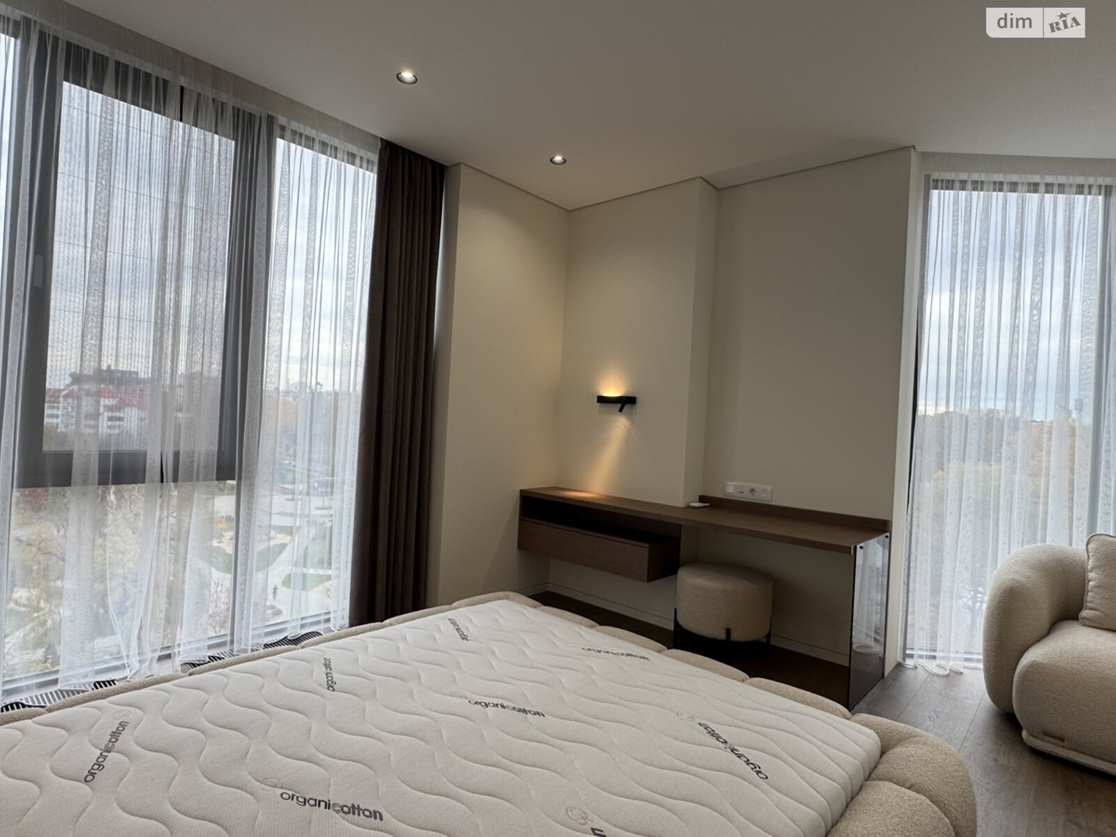 трехкомнатная квартира в Ивано-Франковске, на ул. Гетьмана Ивана Мазепы 138 в аренду на долгий срок помесячно фото 1 трехкомнатная квартира в Ивано-Франковске, на ул. Гетьмана Ивана Мазепы 138 в аренду на долгий срок помесячно фото 1