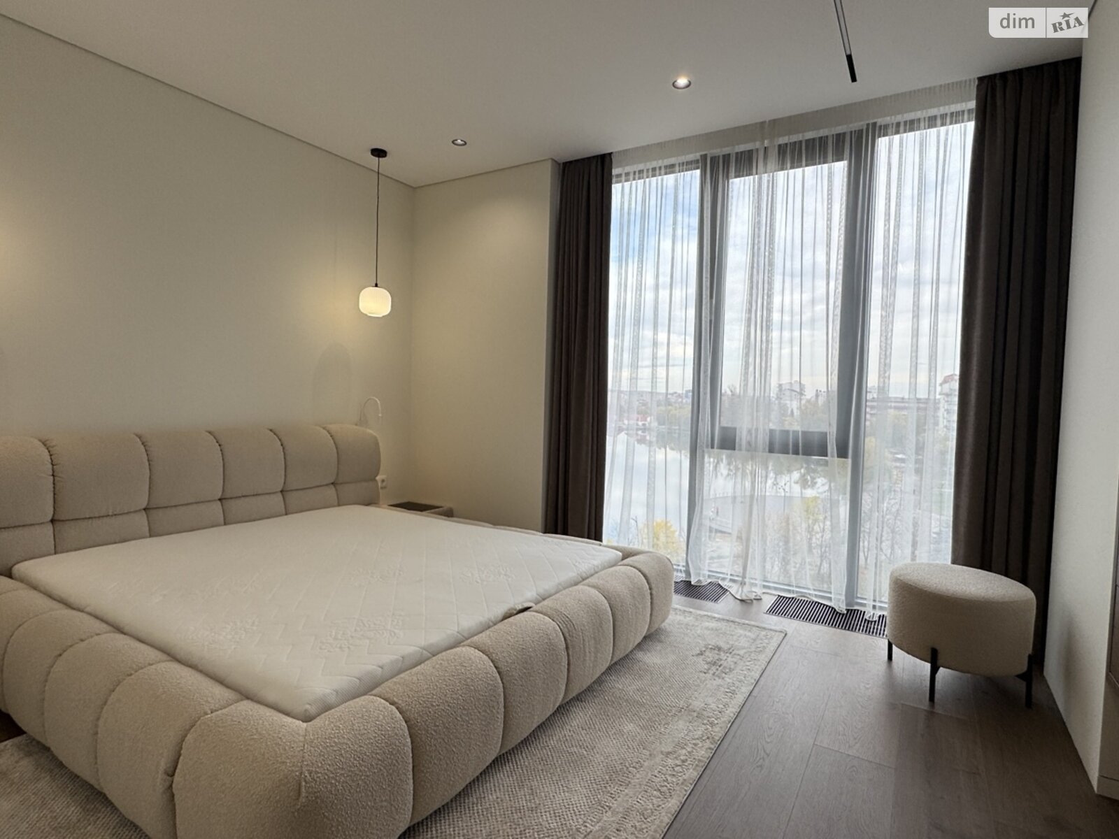 трехкомнатная квартира в Ивано-Франковске, на ул. Гетьмана Ивана Мазепы 138 в аренду на долгий срок помесячно фото 1 трехкомнатная квартира в Ивано-Франковске, на ул. Гетьмана Ивана Мазепы 138 в аренду на долгий срок помесячно фото 1