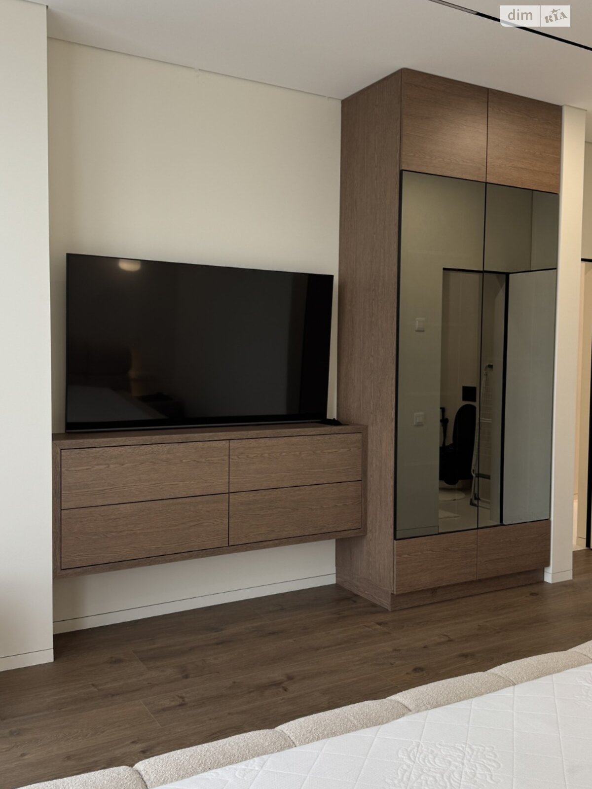 трехкомнатная квартира в Ивано-Франковске, на ул. Гетьмана Ивана Мазепы 138 в аренду на долгий срок помесячно фото 1 трехкомнатная квартира в Ивано-Франковске, на ул. Гетьмана Ивана Мазепы 138 в аренду на долгий срок помесячно фото 1