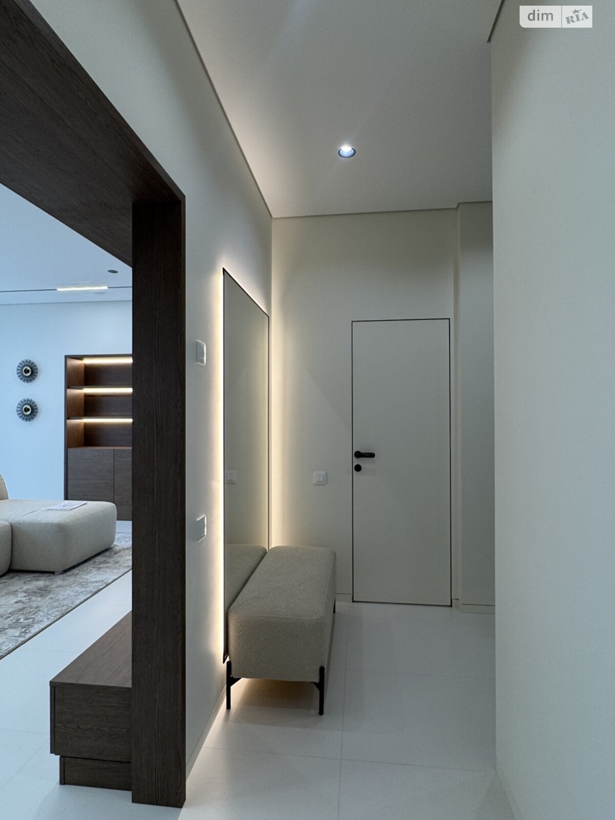 трехкомнатная квартира в Ивано-Франковске, на ул. Гетьмана Ивана Мазепы 138 в аренду на долгий срок помесячно фото 1 трехкомнатная квартира в Ивано-Франковске, на ул. Гетьмана Ивана Мазепы 138 в аренду на долгий срок помесячно фото 1