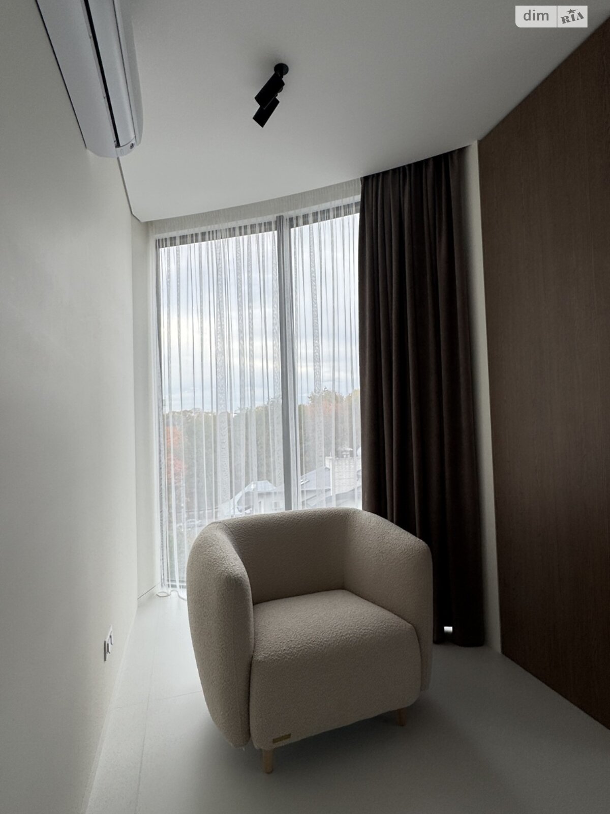 трехкомнатная квартира в Ивано-Франковске, на ул. Гетьмана Ивана Мазепы 138 в аренду на долгий срок помесячно фото 1 трехкомнатная квартира в Ивано-Франковске, на ул. Гетьмана Ивана Мазепы 138 в аренду на долгий срок помесячно фото 1