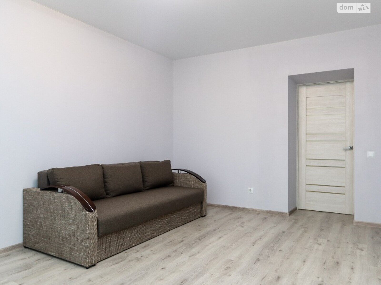 двухкомнатная квартира с мебелью в Ивано-Франковске, район Ивасюка Надречная, на ул. Ивасюка в аренду на долгий срок помесячно фото 1