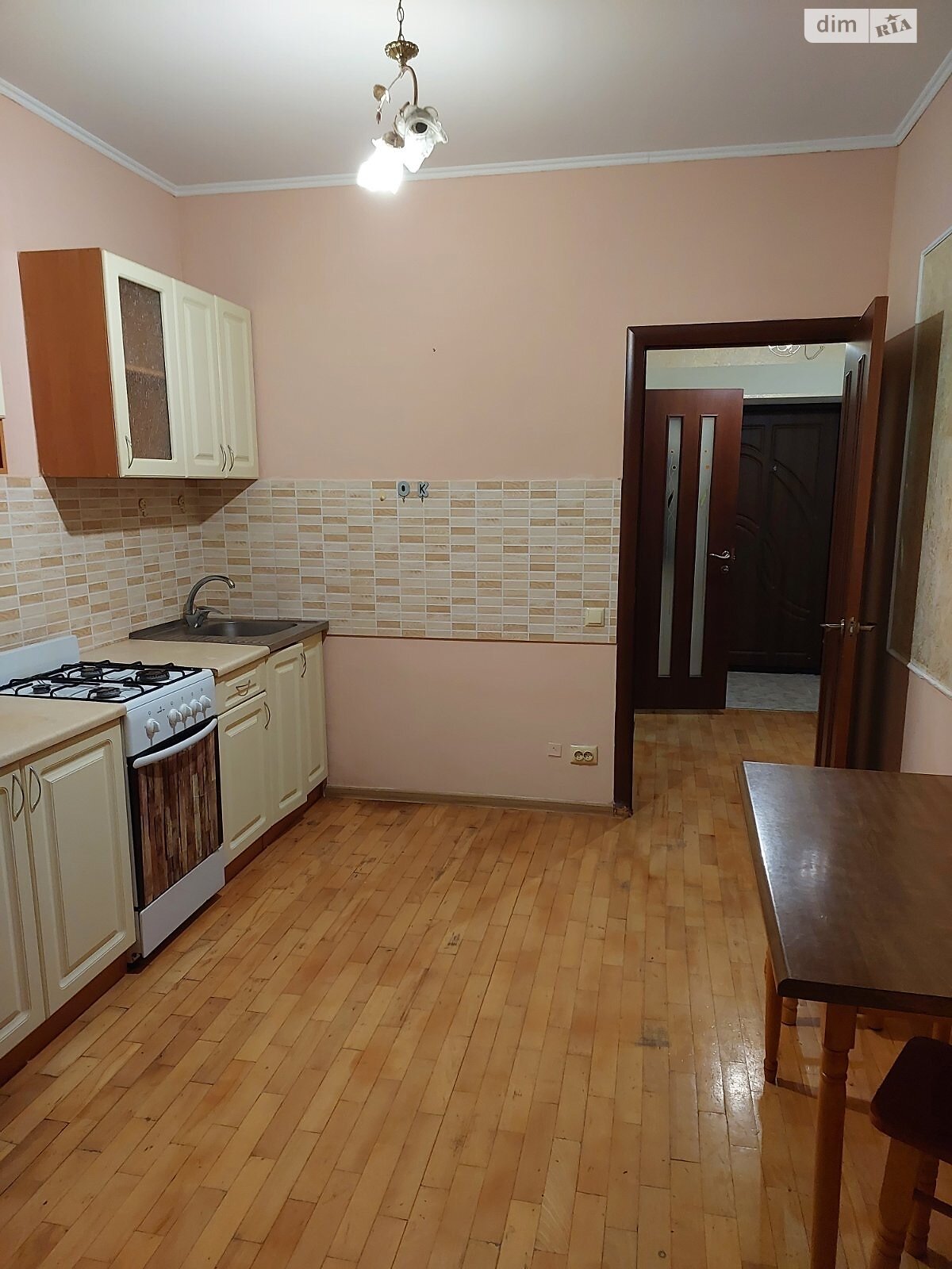 однокомнатная квартира в Ивано-Франковске, район Каскад, на пер. Ключный 3 в аренду на долгий срок помесячно фото 1 однокомнатная квартира в Ивано-Франковске, район Каскад, на пер. Ключный 3 в аренду на долгий срок помесячно фото 1