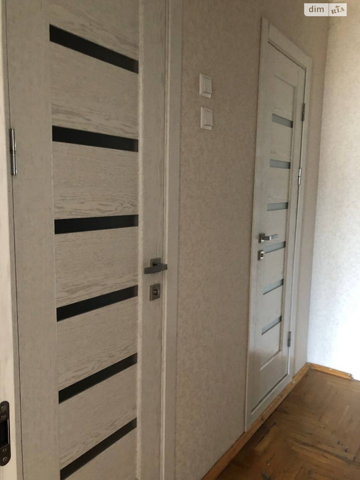 трехкомнатная квартира в Ивано-Франковске, район Каскад, на ул. Стуса Василия 17 в аренду на долгий срок помесячно фото 1