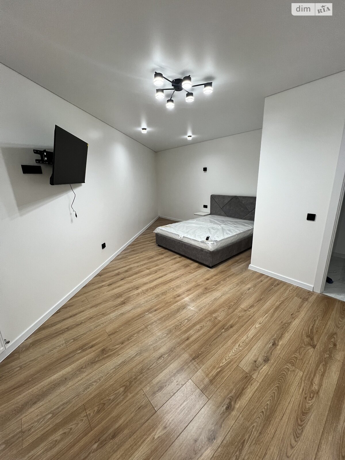 однокомнатная квартира в Ивано-Франковске, район Княгинин, на ул. Княгинин 44 в аренду на долгий срок помесячно фото 1