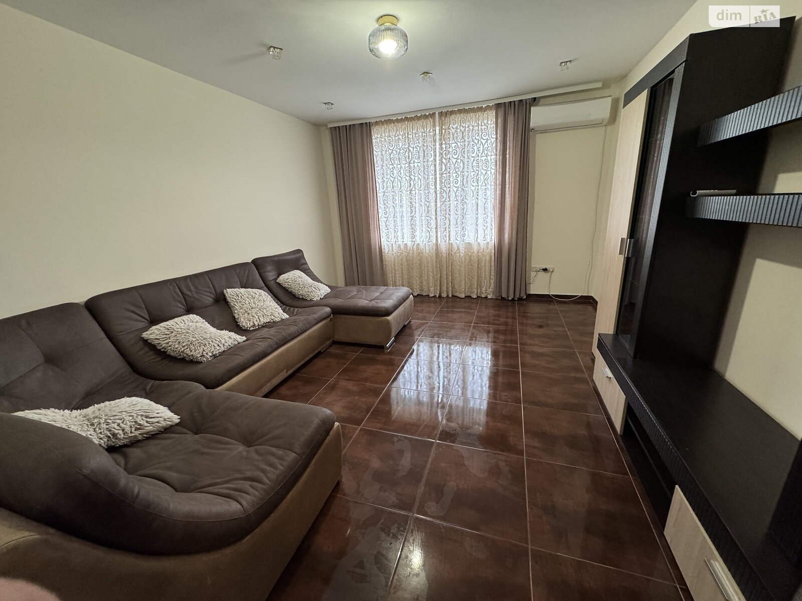 двухкомнатная квартира в Ивано-Франковске, район Княгинин, на ул. Пулюя И. 15А, кв. 24 в аренду на долгий срок помесячно фото 1 двухкомнатная квартира в Ивано-Франковске, район Княгинин, на ул. Пулюя И. 15А, кв. 24 в аренду на долгий срок помесячно фото 1