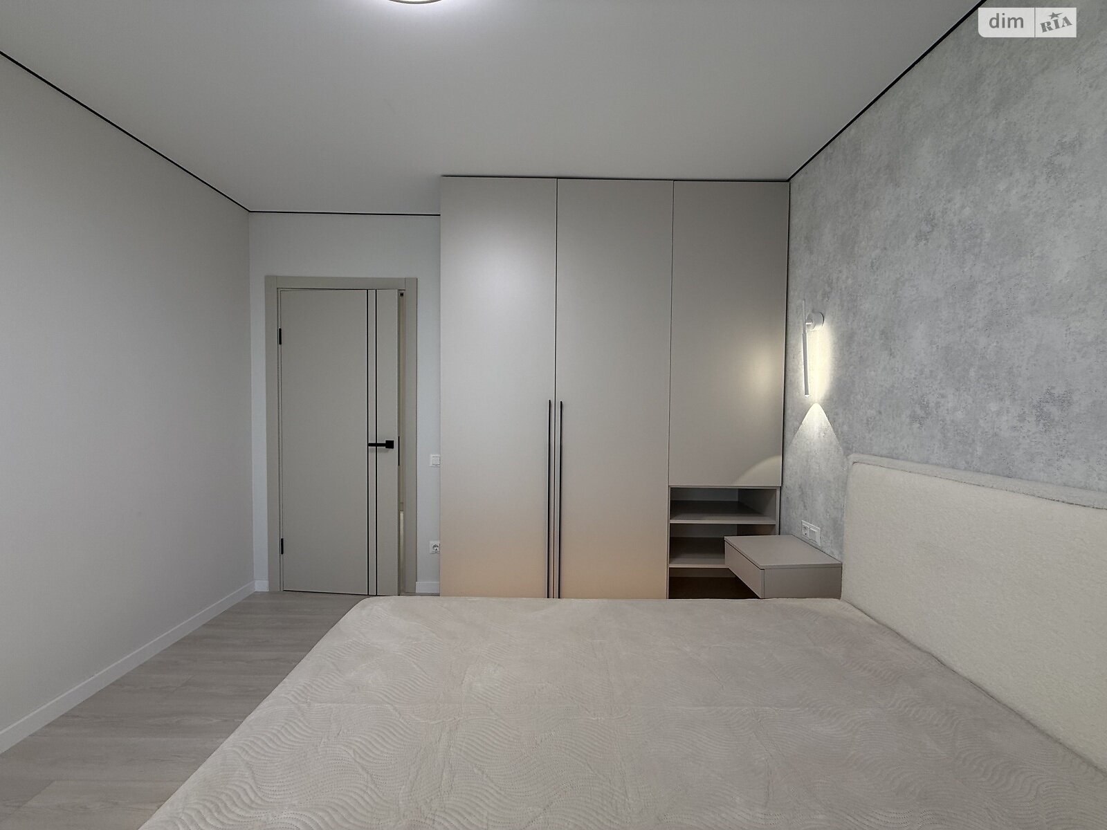 однокомнатная квартира в Ивано-Франковске, район Княгинин, на ул. Юліана Пелеша 3 корпус 9 в аренду на долгий срок помесячно фото 1 однокомнатная квартира в Ивано-Франковске, район Княгинин, на ул. Юліана Пелеша 3 корпус 9 в аренду на долгий срок помесячно фото 1