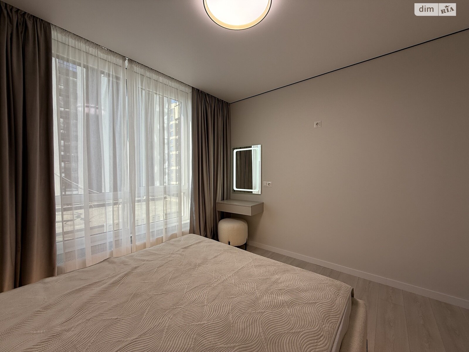 однокомнатная квартира в Ивано-Франковске, район Княгинин, на ул. Юліана Пелеша 3 корпус 9 в аренду на долгий срок помесячно фото 1 однокомнатная квартира в Ивано-Франковске, район Княгинин, на ул. Юліана Пелеша 3 корпус 9 в аренду на долгий срок помесячно фото 1