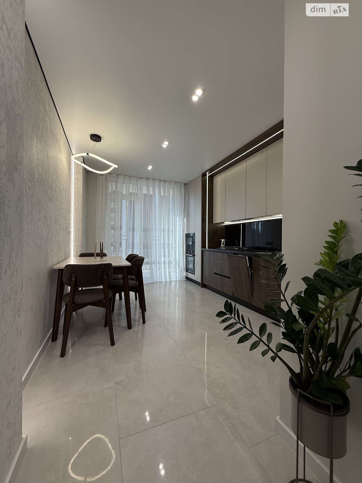 однокомнатная квартира в Ивано-Франковске, район Княгинин, на ул. Юліана Пелеша 3 корпус 9 в аренду на долгий срок помесячно фото 1 однокомнатная квартира в Ивано-Франковске, район Княгинин, на ул. Юліана Пелеша 3 корпус 9 в аренду на долгий срок помесячно фото 1