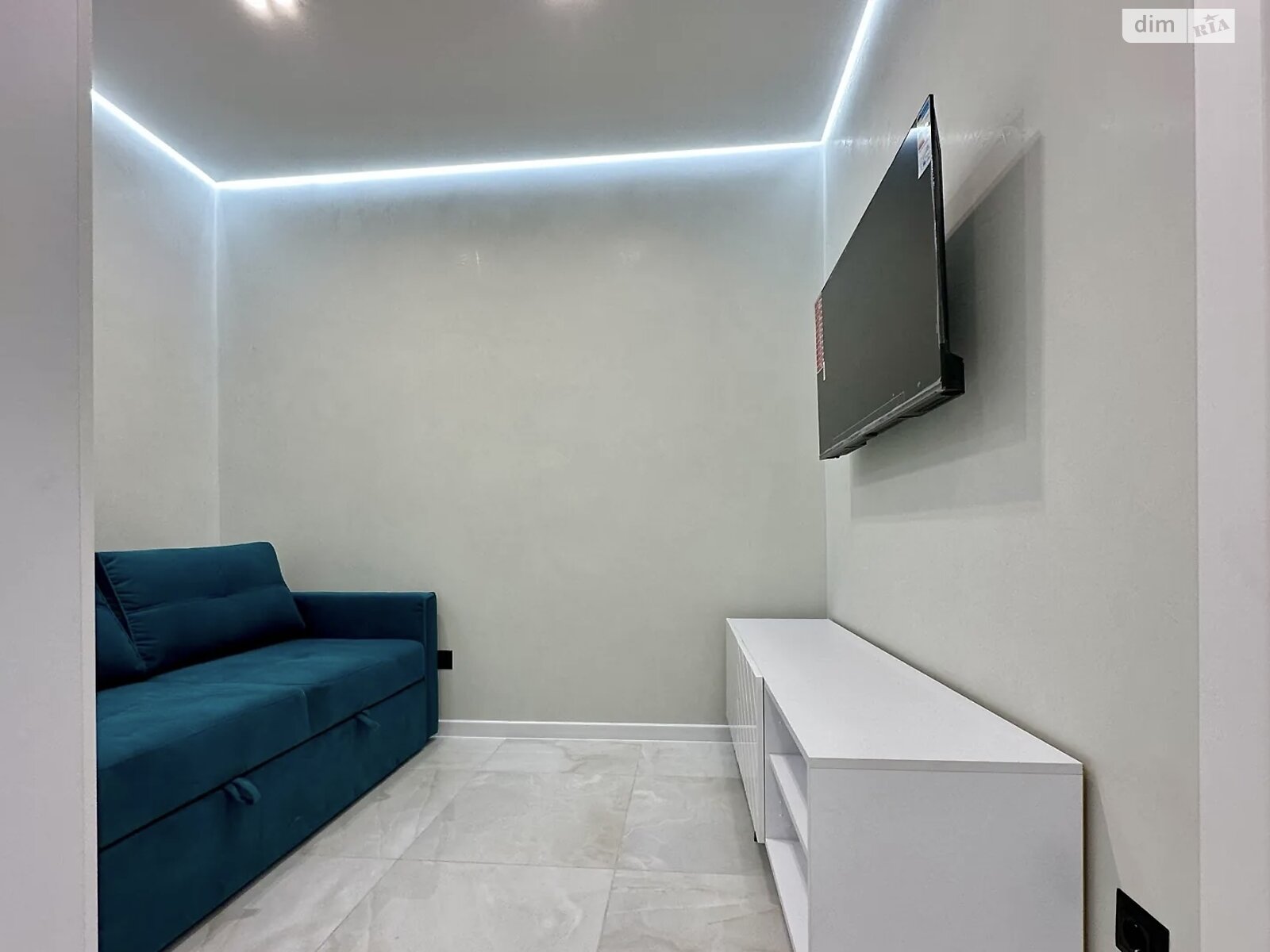 однокомнатная квартира в Ивано-Франковске, район Княгинин, на ул. Юліана Пелеша 3 корпус 6 в аренду на долгий срок помесячно фото 1 однокомнатная квартира в Ивано-Франковске, район Княгинин, на ул. Юліана Пелеша 3 корпус 6 в аренду на долгий срок помесячно фото 1