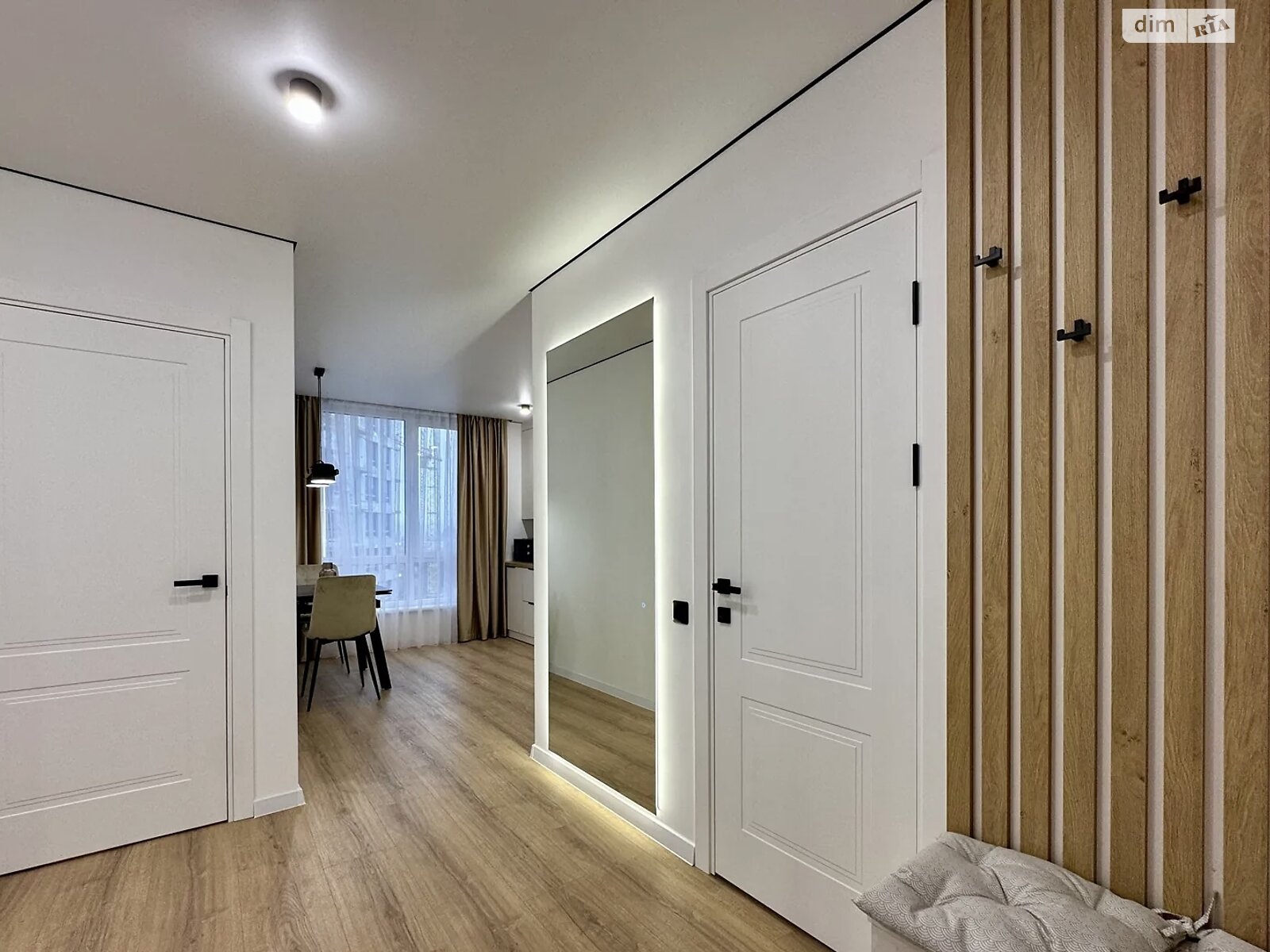 однокомнатная квартира в Ивано-Франковске, район Княгинин, на ул. Юліана Пелеша 3 корпус 10 в аренду на долгий срок помесячно фото 1 однокомнатная квартира в Ивано-Франковске, район Княгинин, на ул. Юліана Пелеша 3 корпус 10 в аренду на долгий срок помесячно фото 1