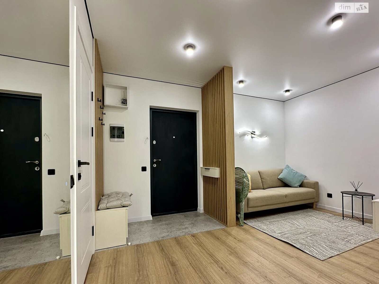 однокомнатная квартира в Ивано-Франковске, район Княгинин, на ул. Юліана Пелеша 3 корпус 10 в аренду на долгий срок помесячно фото 1 однокомнатная квартира в Ивано-Франковске, район Княгинин, на ул. Юліана Пелеша 3 корпус 10 в аренду на долгий срок помесячно фото 1